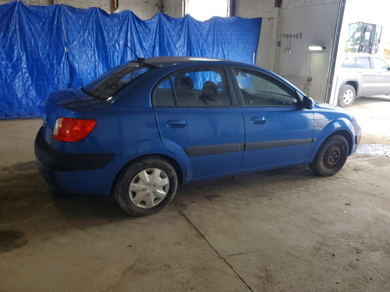 2009 Kia Rio Base Blue vin: KNADE223796544993