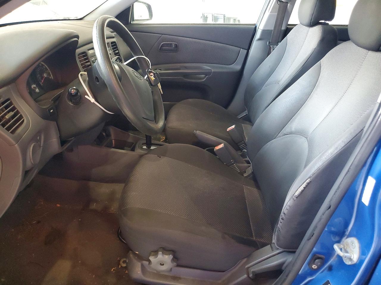 2009 Kia Rio Base Blue vin: KNADE223796544993