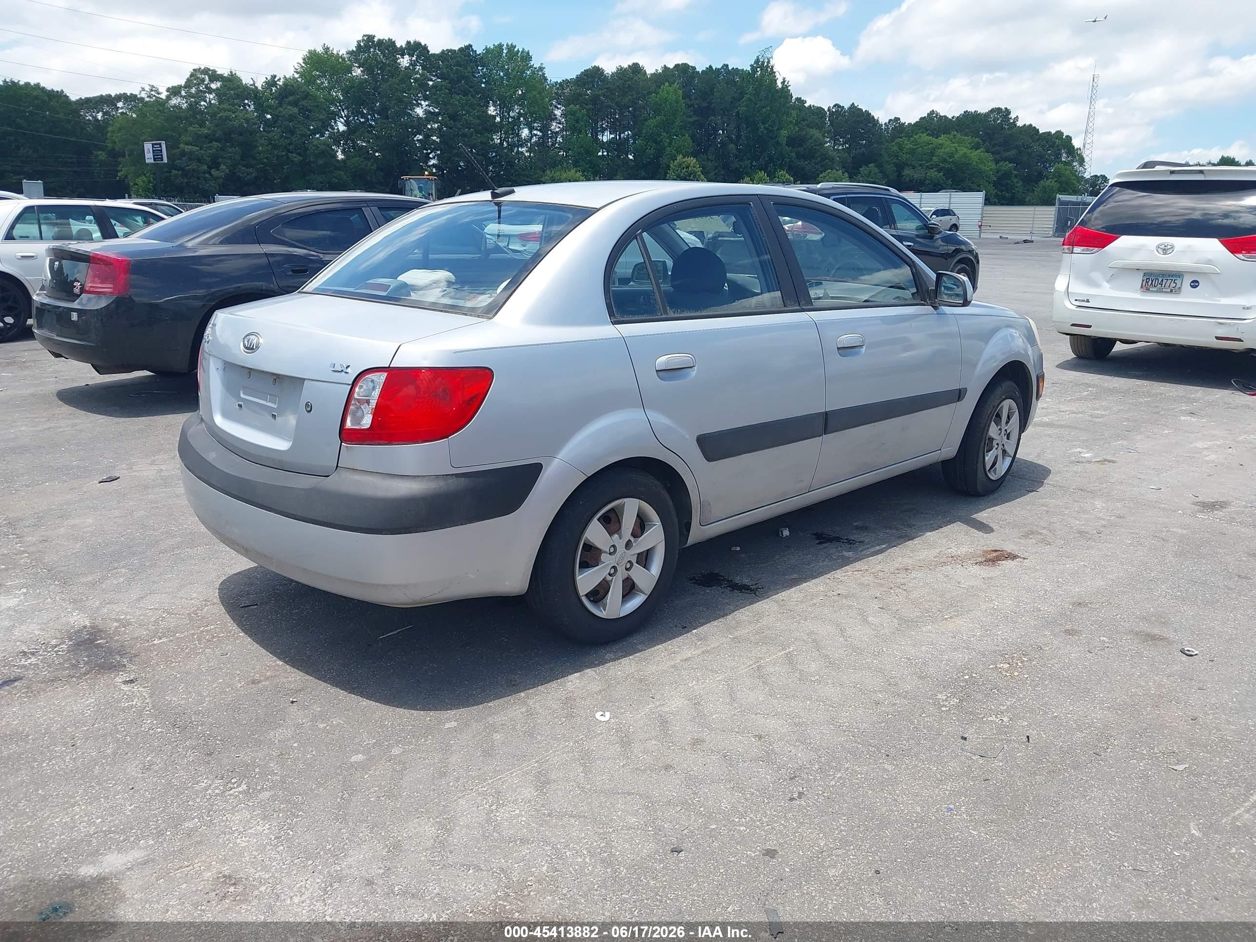 2009 Kia Rio Lx Silver vin: KNADE223796548901