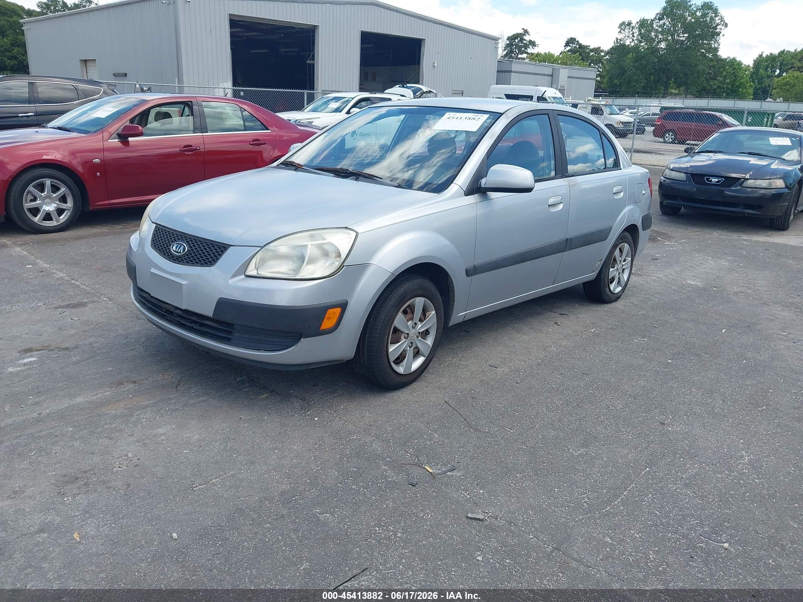 2009 Kia Rio Lx Silver vin: KNADE223796548901