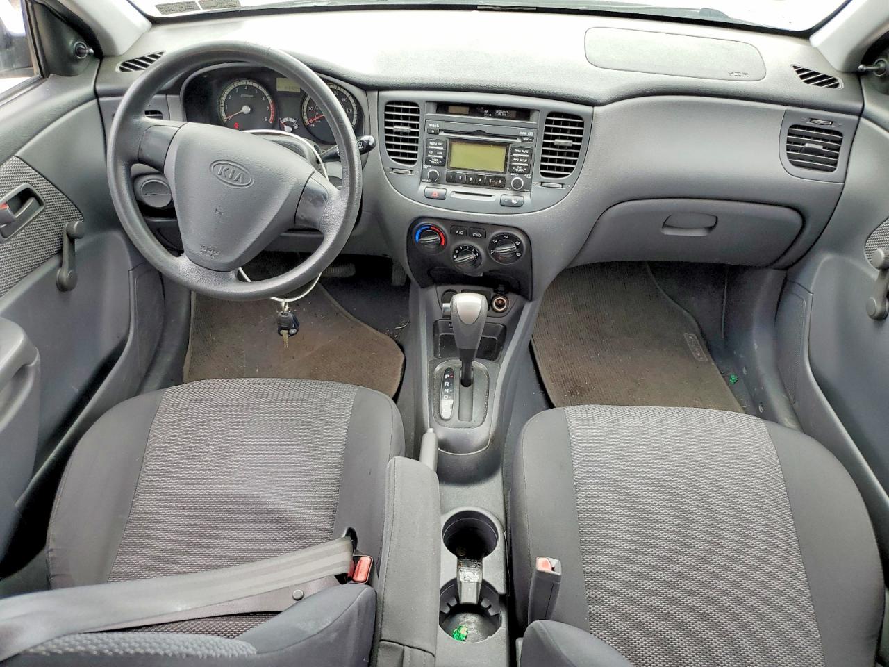 2009 Kia Rio Base Silver vin: KNADE223796584619