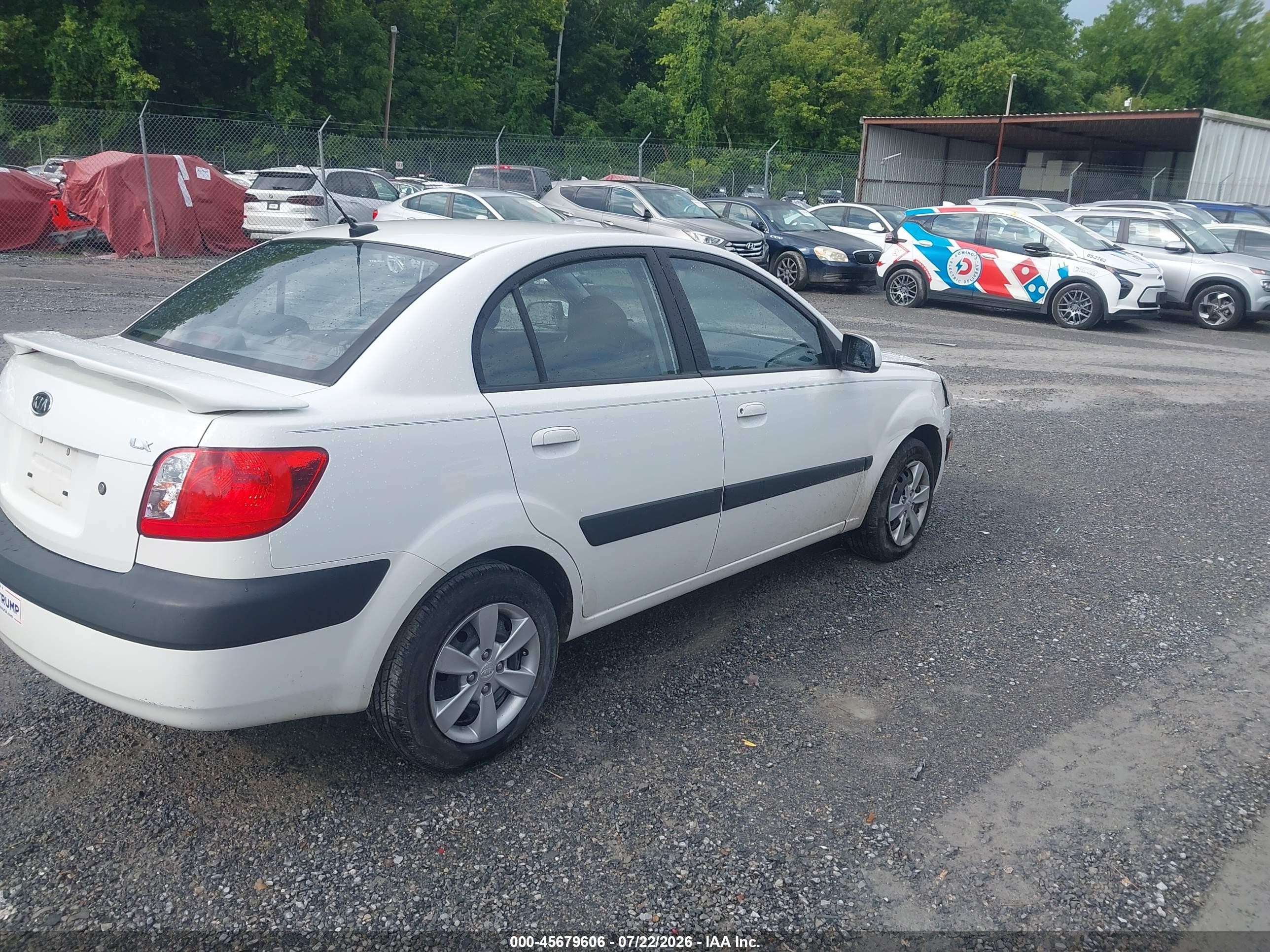 2009 Kia Rio Lx Белый vin: KNADE223896518807