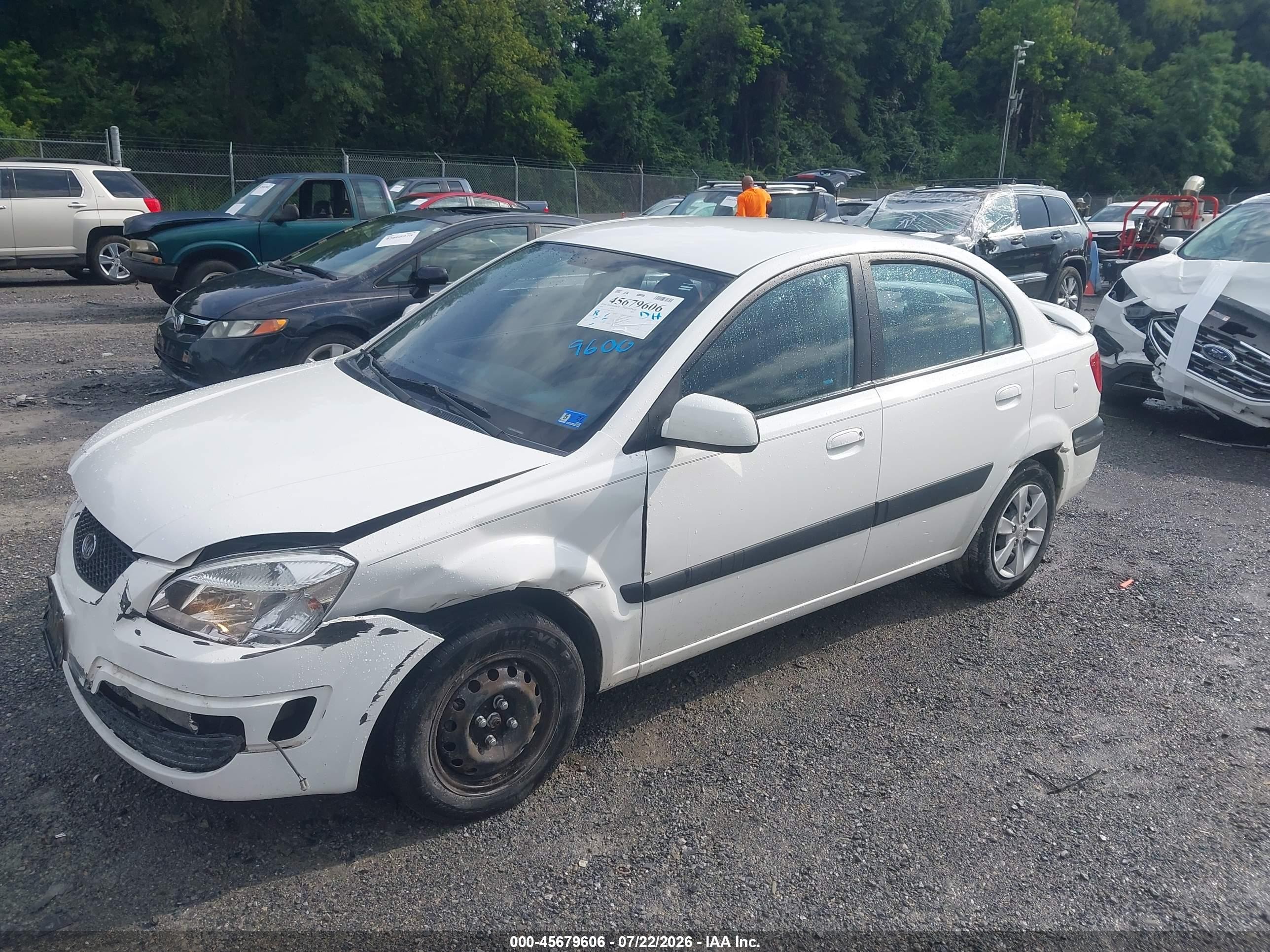 2009 Kia Rio Lx Белый vin: KNADE223896518807