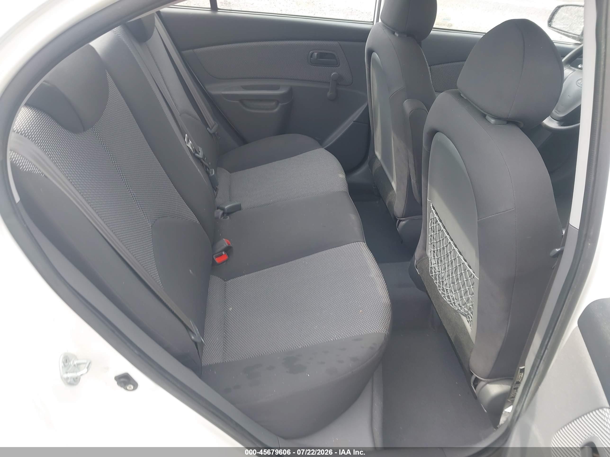 2009 Kia Rio Lx Белый vin: KNADE223896518807