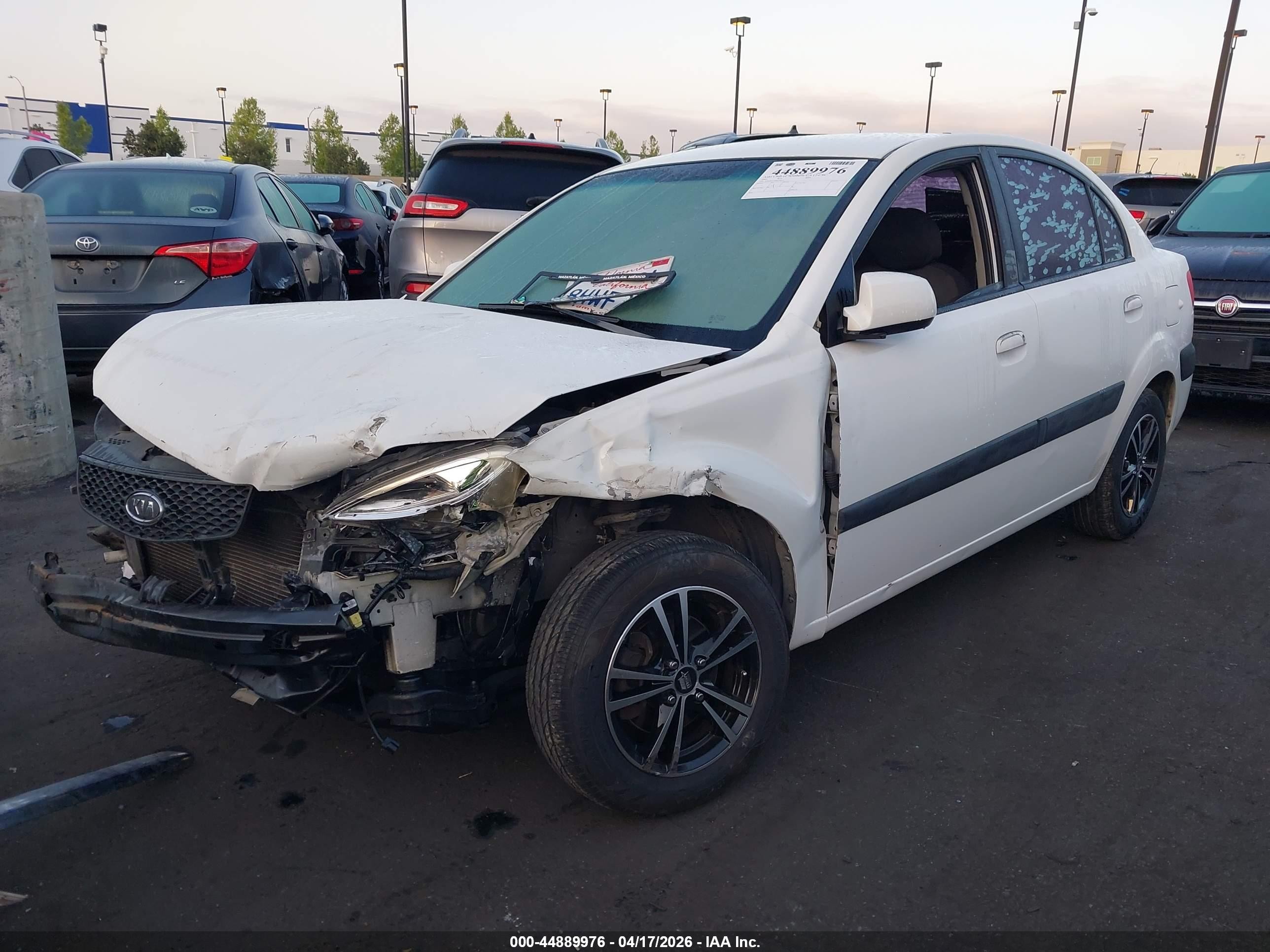 2009 Kia Rio Lx White vin: KNADE223896549233