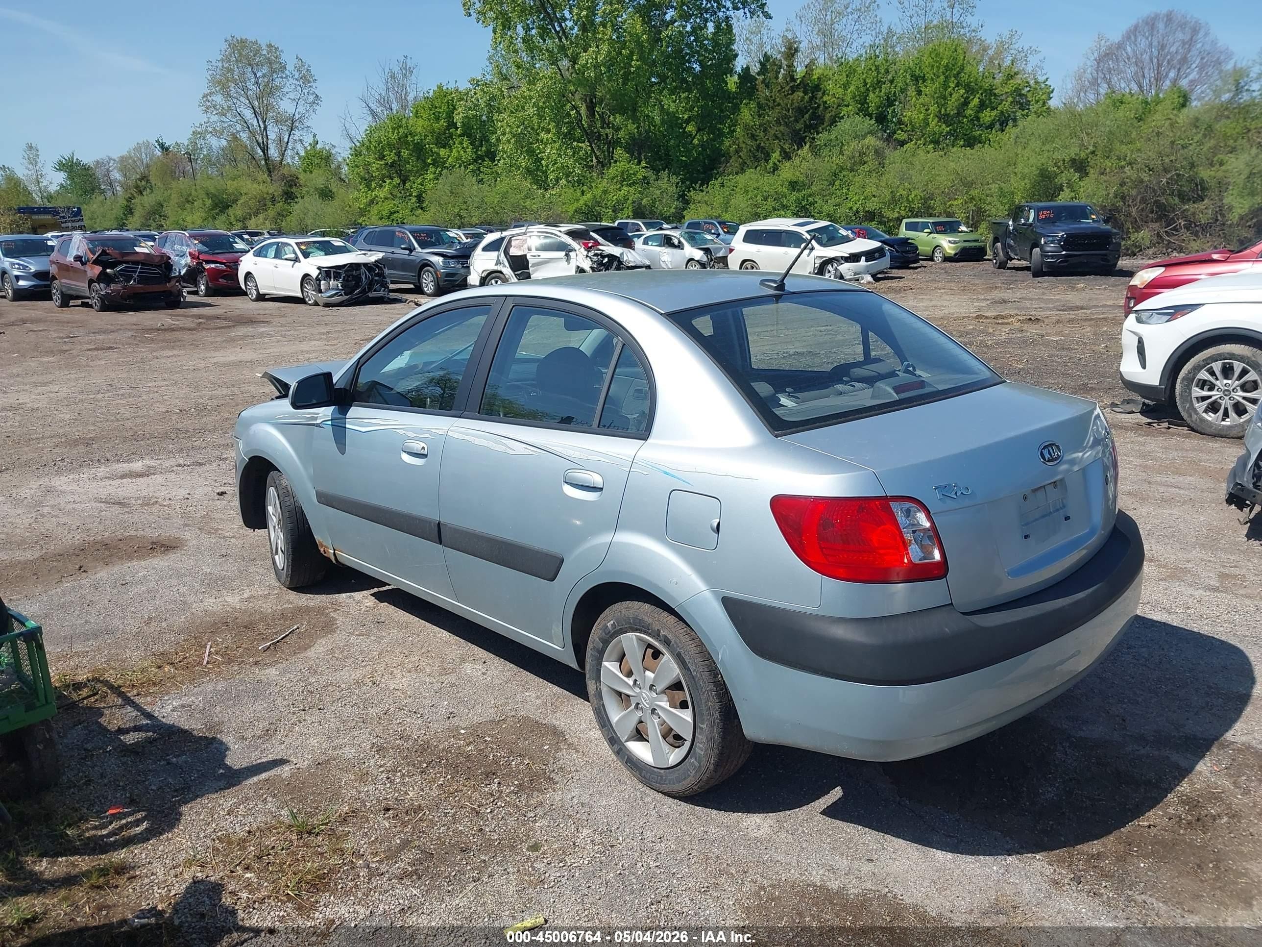 2009 Kia Rio Lx Silver vin: KNADE223996509761