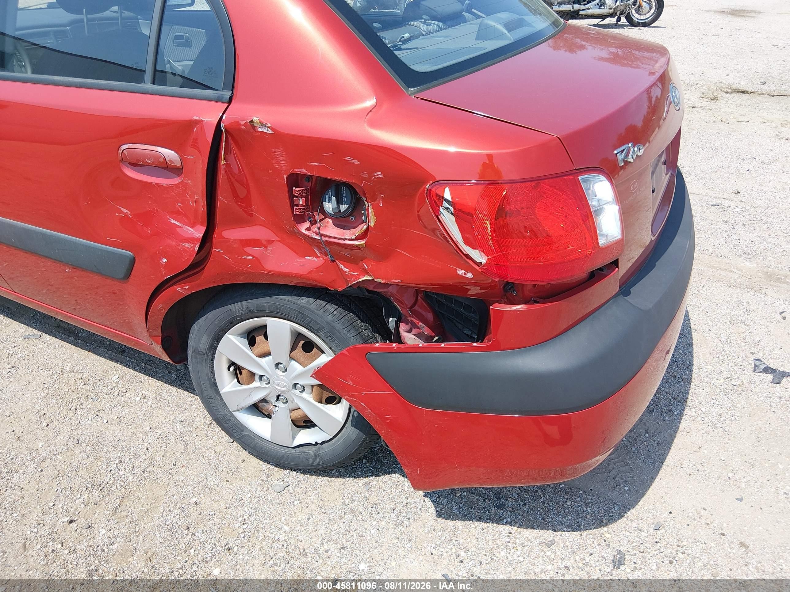2009 Kia Rio Lx Red vin: KNADE223996536815