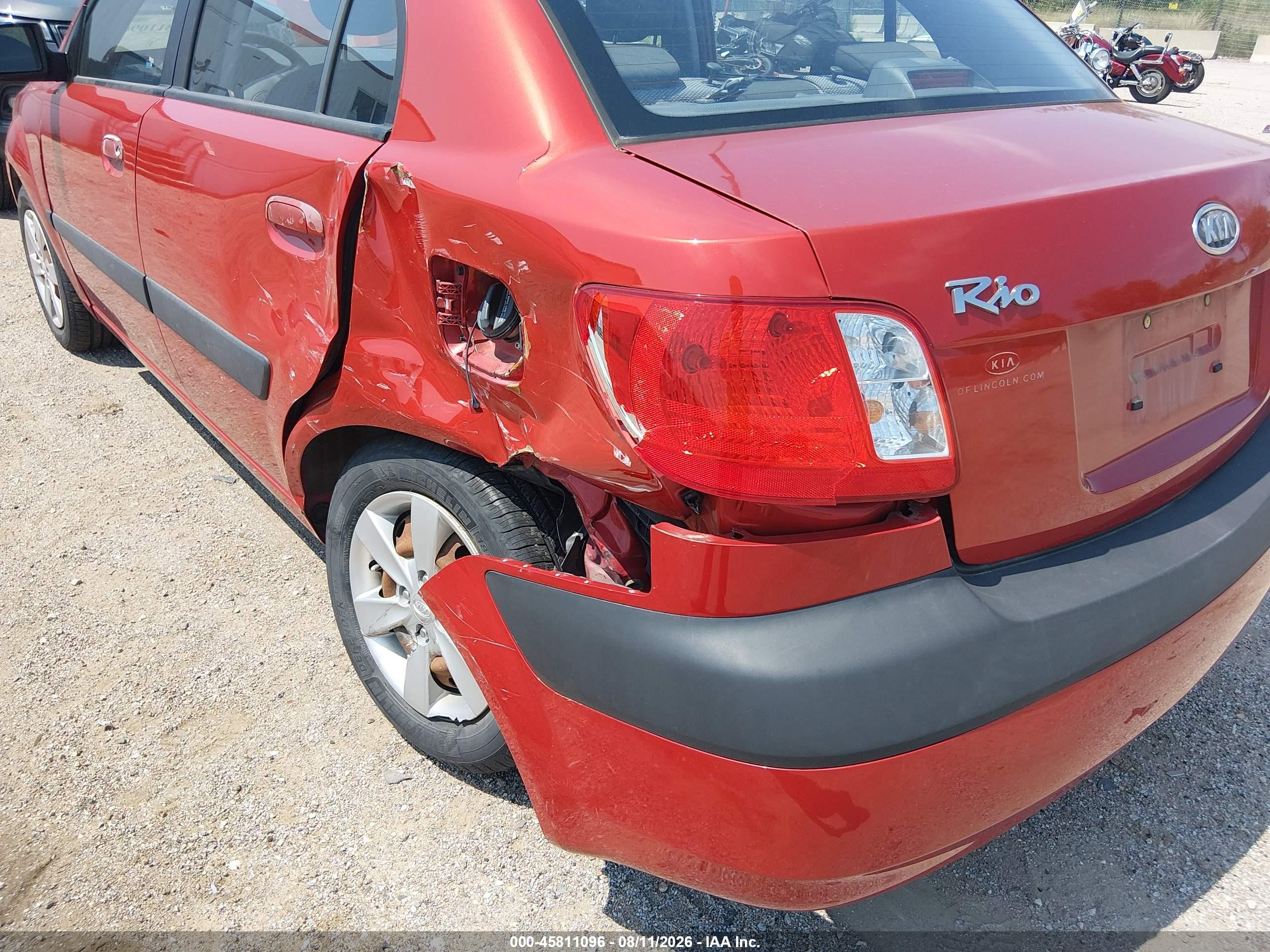 2009 Kia Rio Lx Red vin: KNADE223996536815