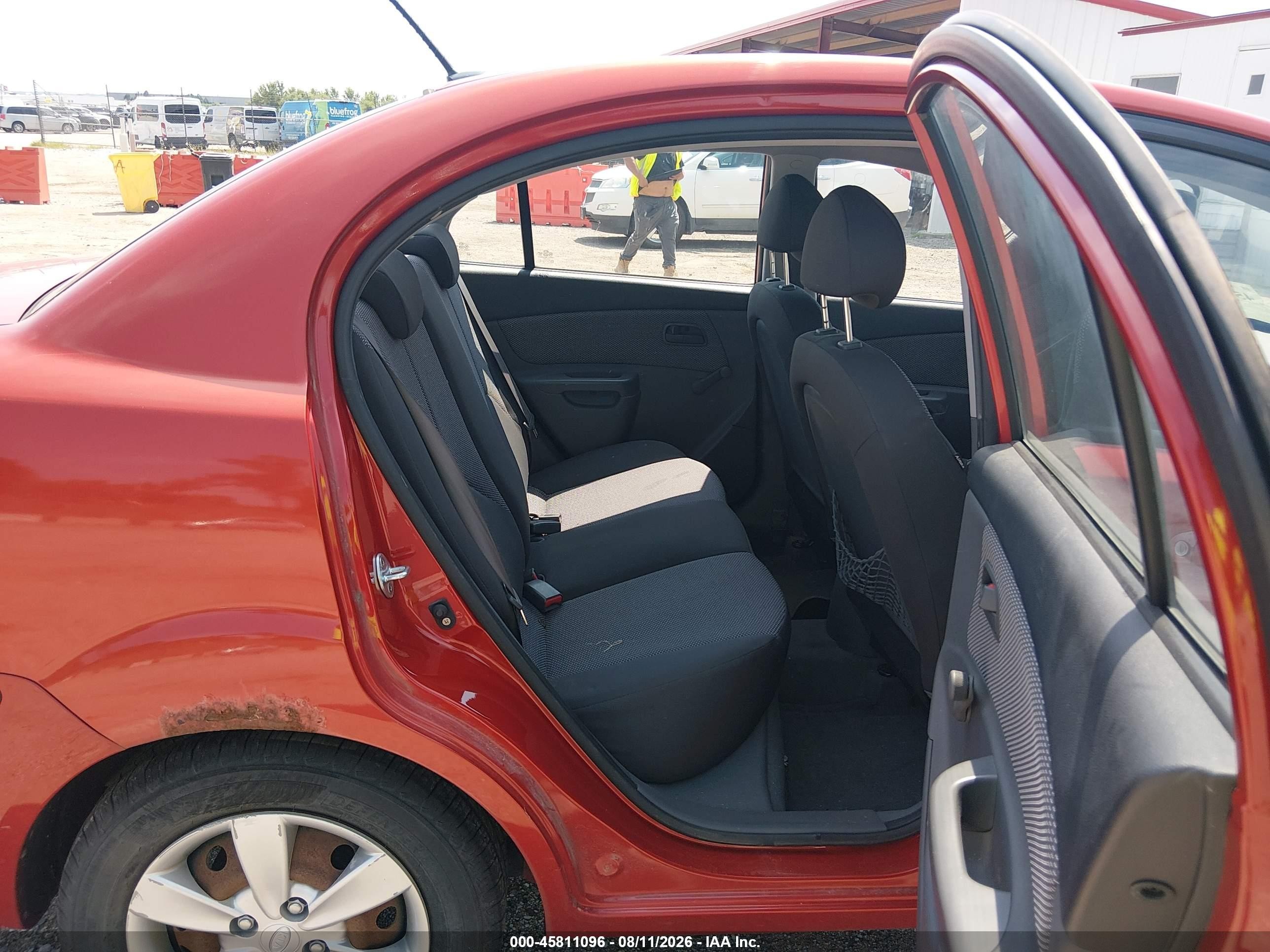 2009 Kia Rio Lx Red vin: KNADE223996536815