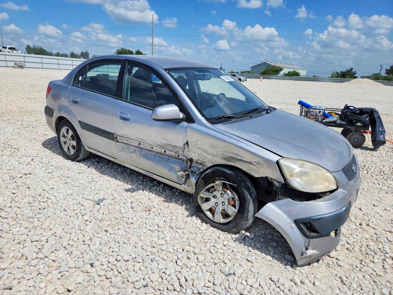 2009 Kia Rio Base Silver vin: KNADE223X96444628