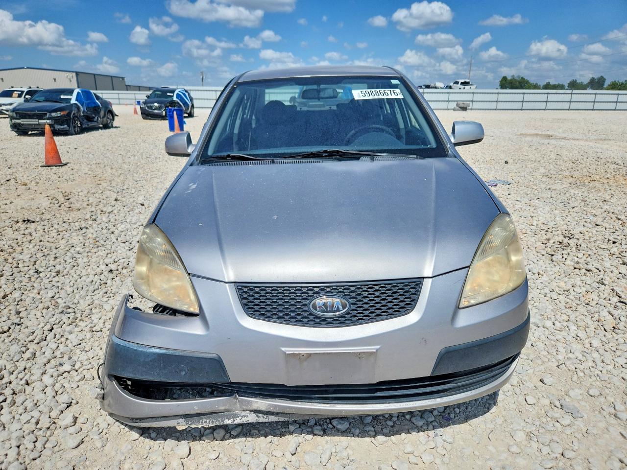 2009 Kia Rio Base Silver vin: KNADE223X96444628
