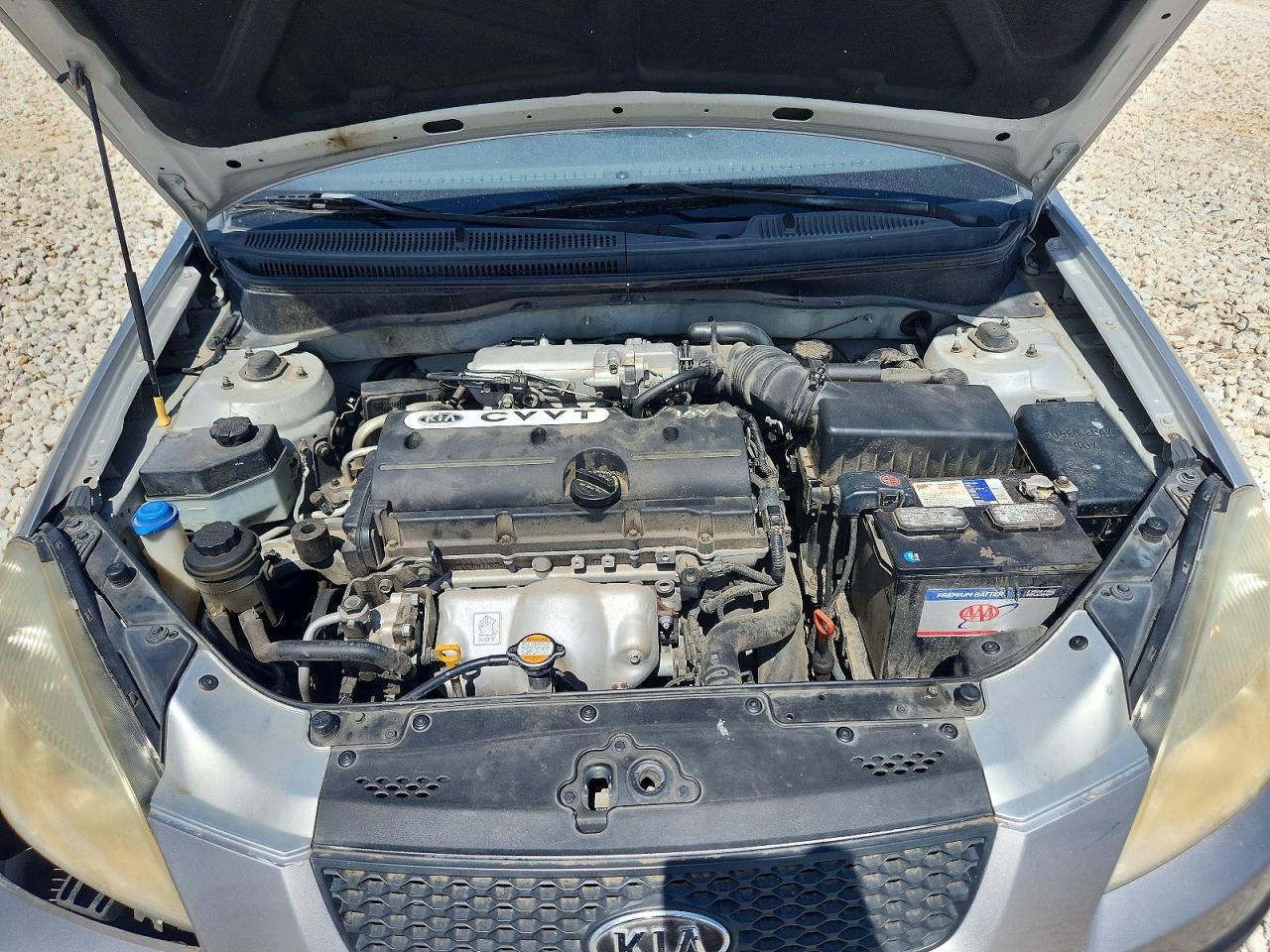 2009 Kia Rio Base Silver vin: KNADE223X96444628