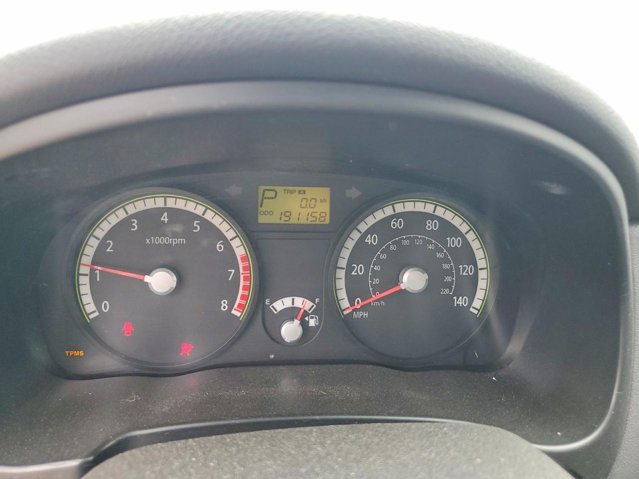 2009 Kia Rio Base Silver vin: KNADE223X96451207