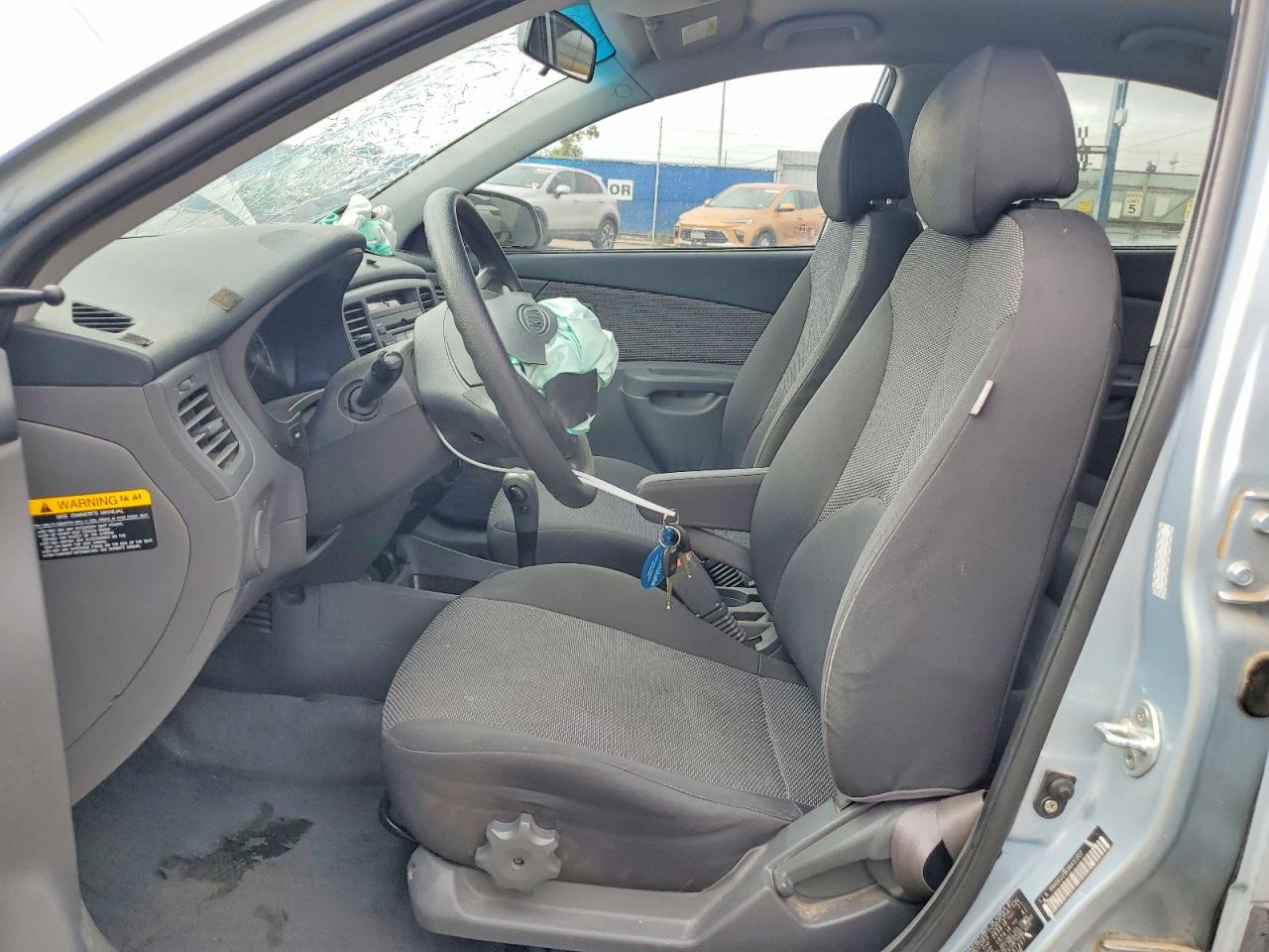 2009 Kia Rio Base Silver vin: KNADE223X96451207