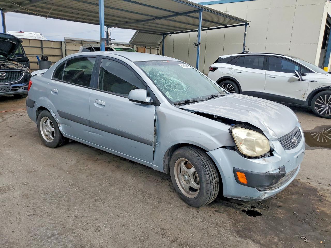 2009 Kia Rio Base Silver vin: KNADE223X96451207