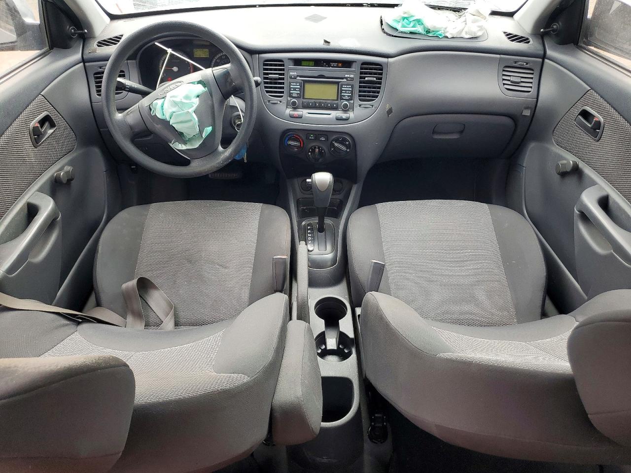 2009 Kia Rio Base Silver vin: KNADE223X96451207