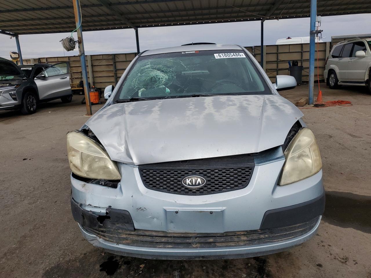 2009 Kia Rio Base Silver vin: KNADE223X96451207