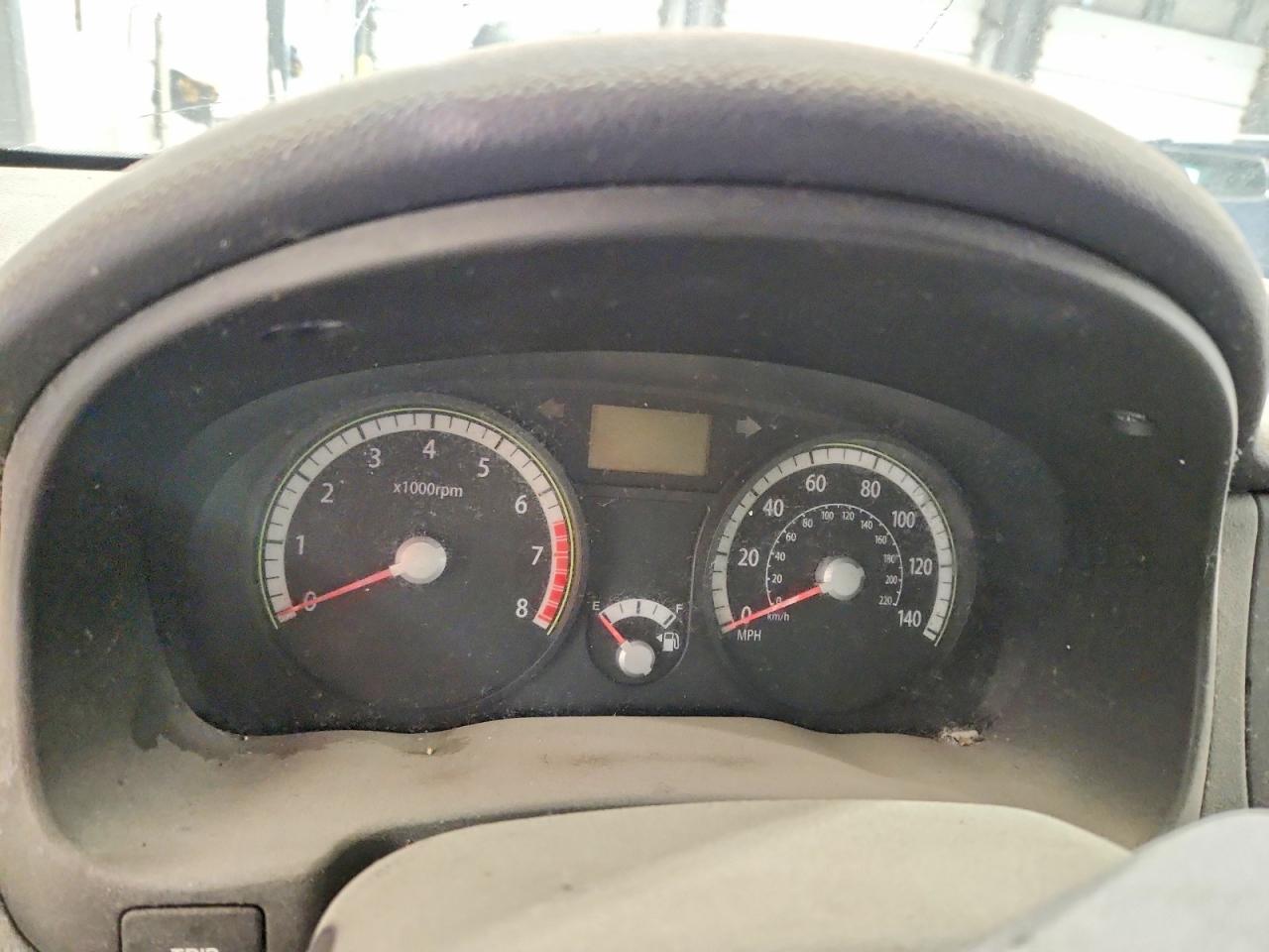 2009 Kia Rio Base Silver vin: KNADE223X96522874