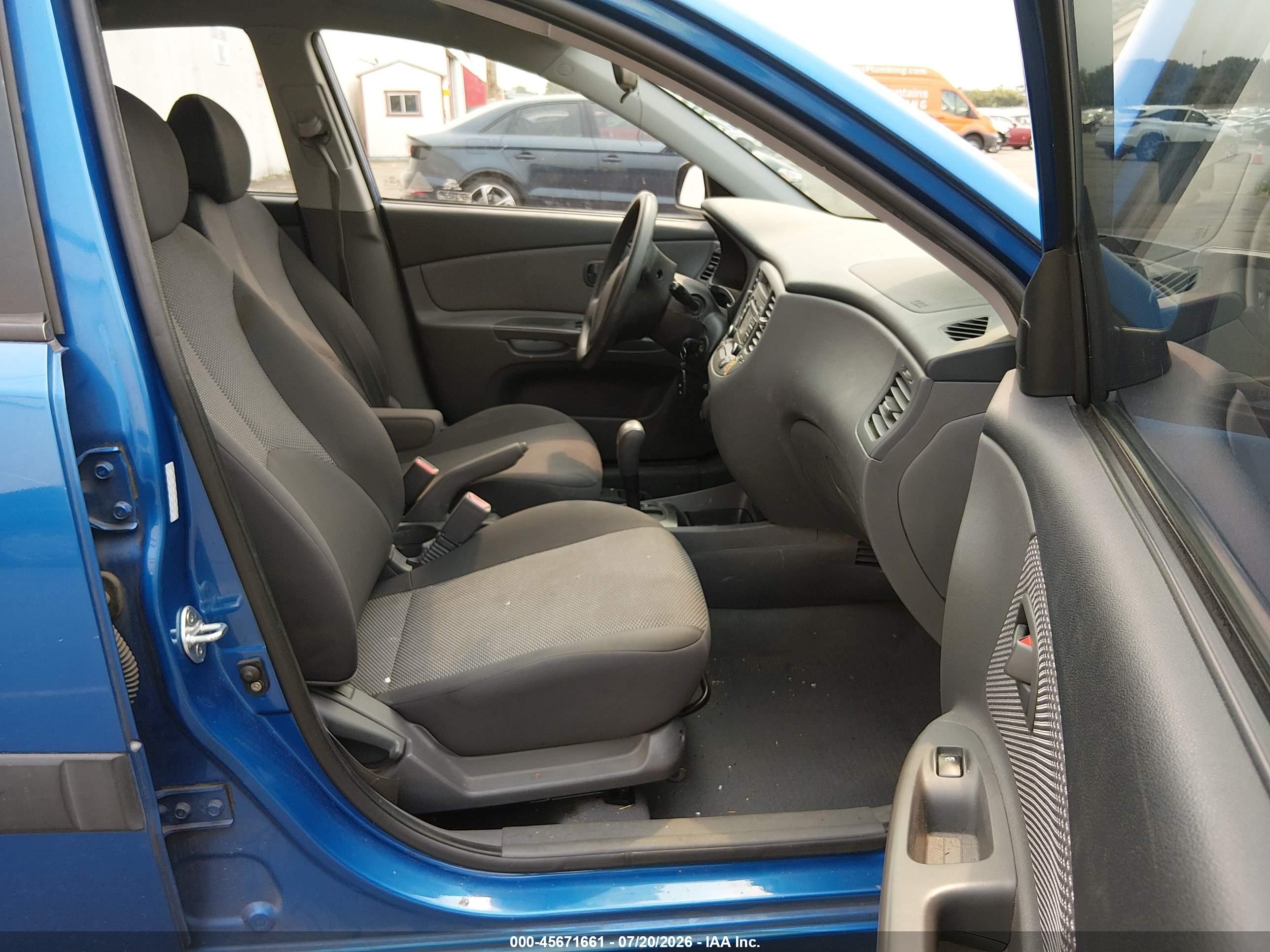 2009 Kia Rio5 Lx Blue vin: KNADE243196493231