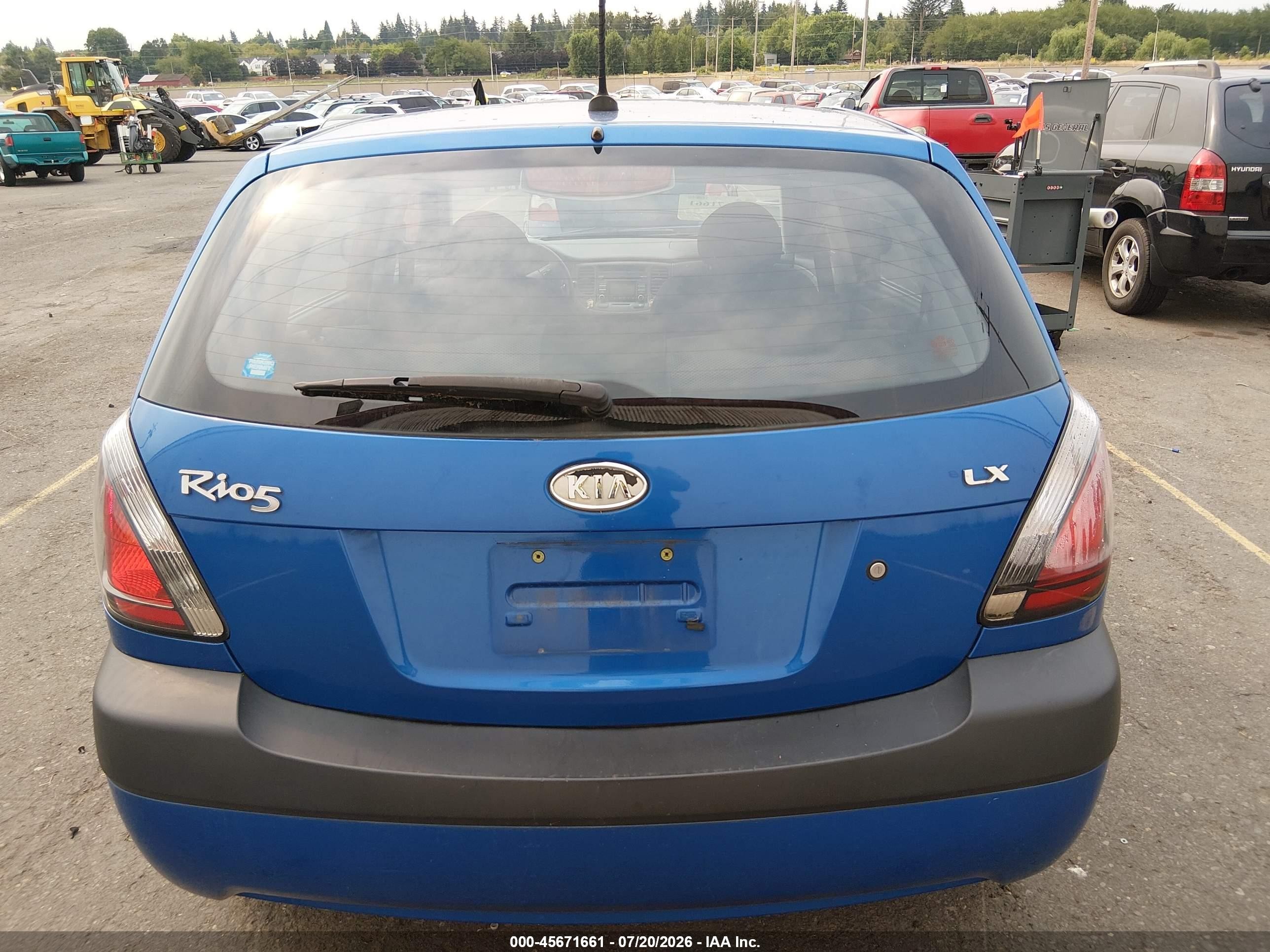 2009 Kia Rio5 Lx Blue vin: KNADE243196493231