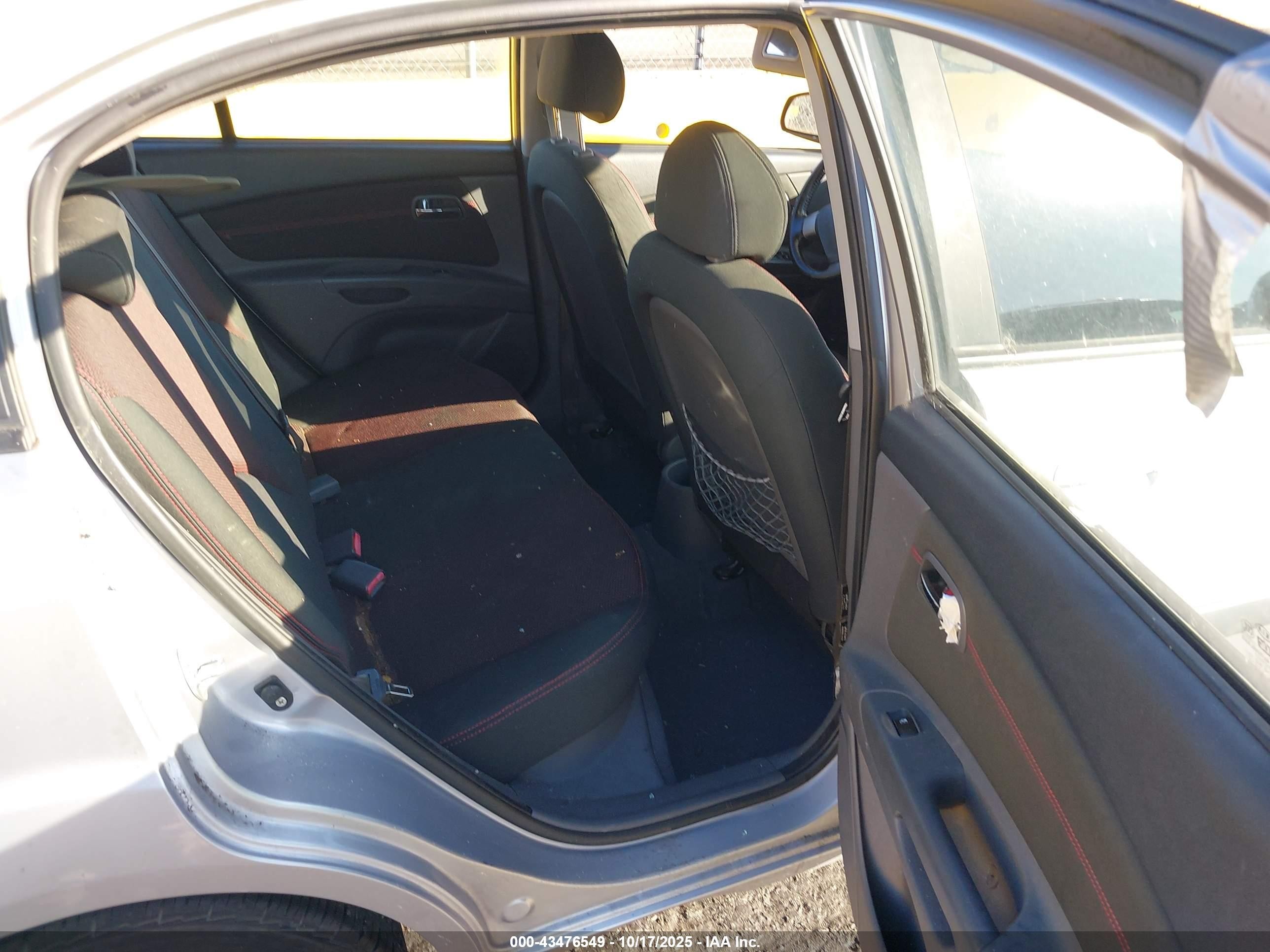 2009 Kia Rio5 Sx Silver vin: KNADE243496483647