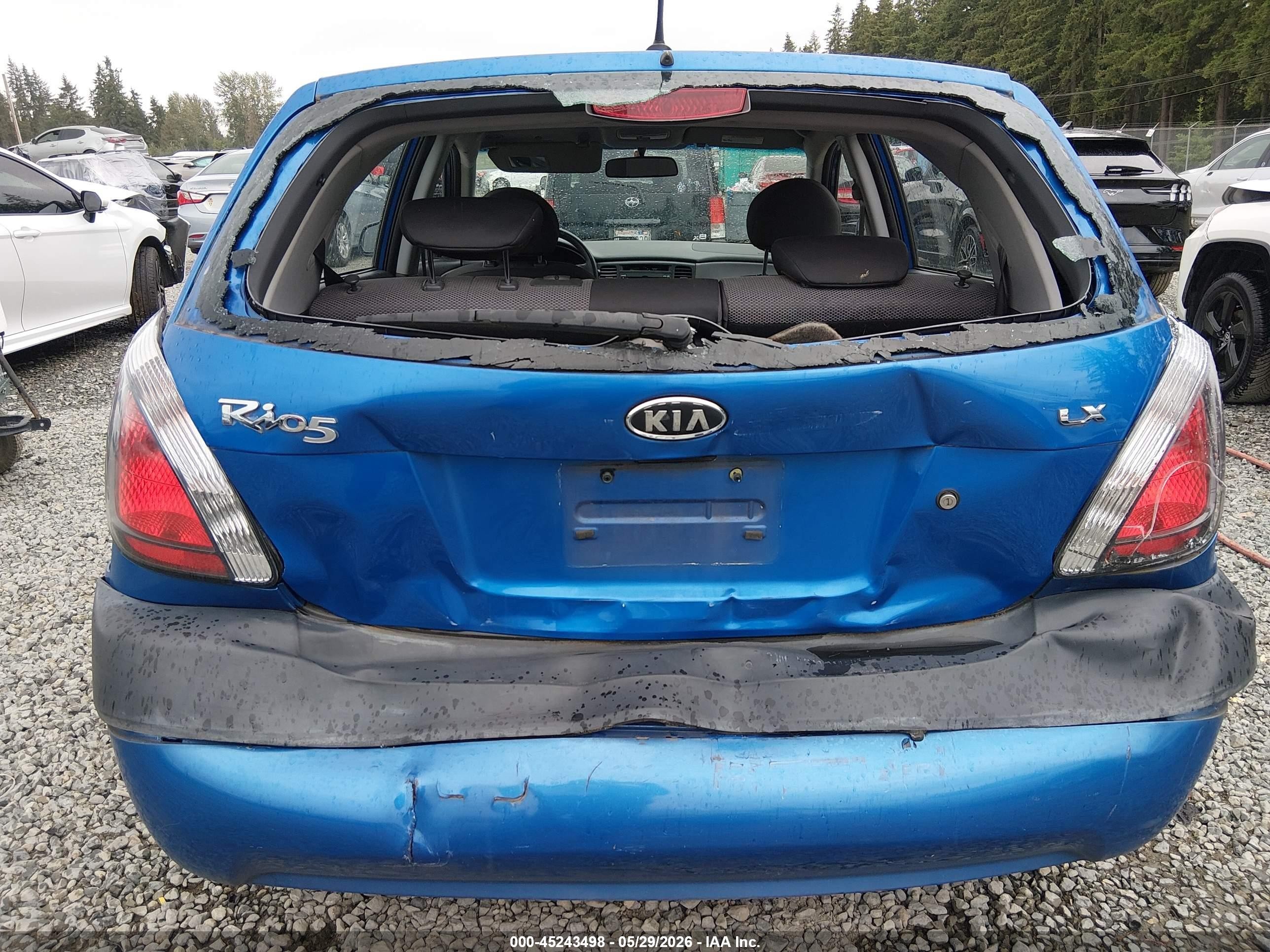 2009 Kia Rio5 Lx Blue vin: KNADE243596581215