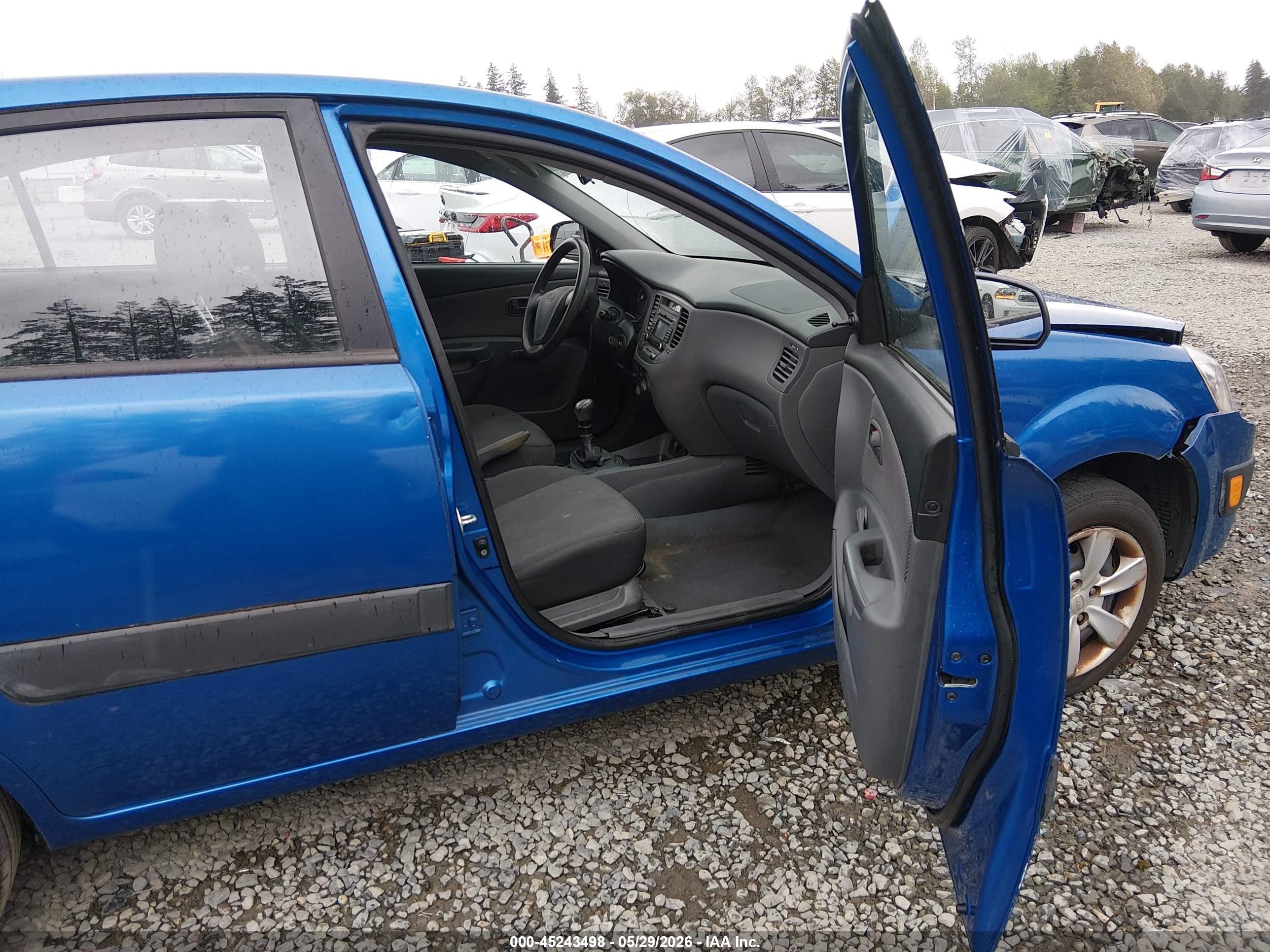 2009 Kia Rio5 Lx Blue vin: KNADE243596581215