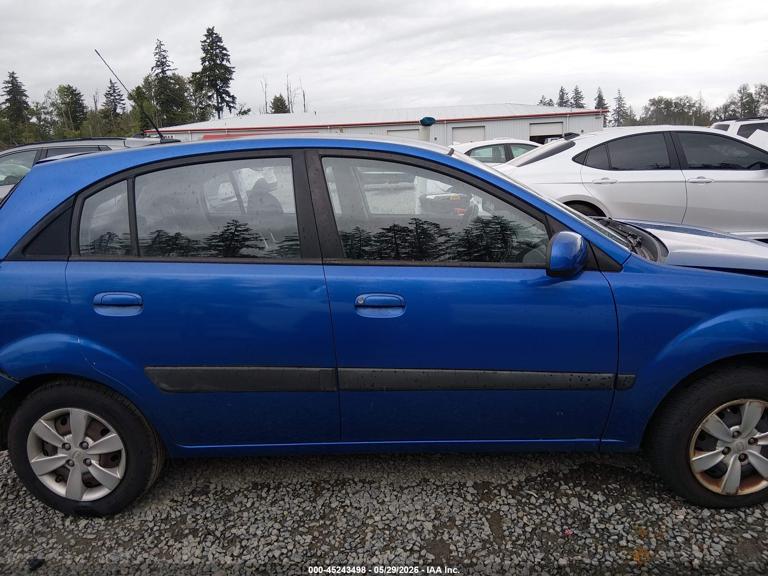 2009 Kia Rio5 Lx Blue vin: KNADE243596581215