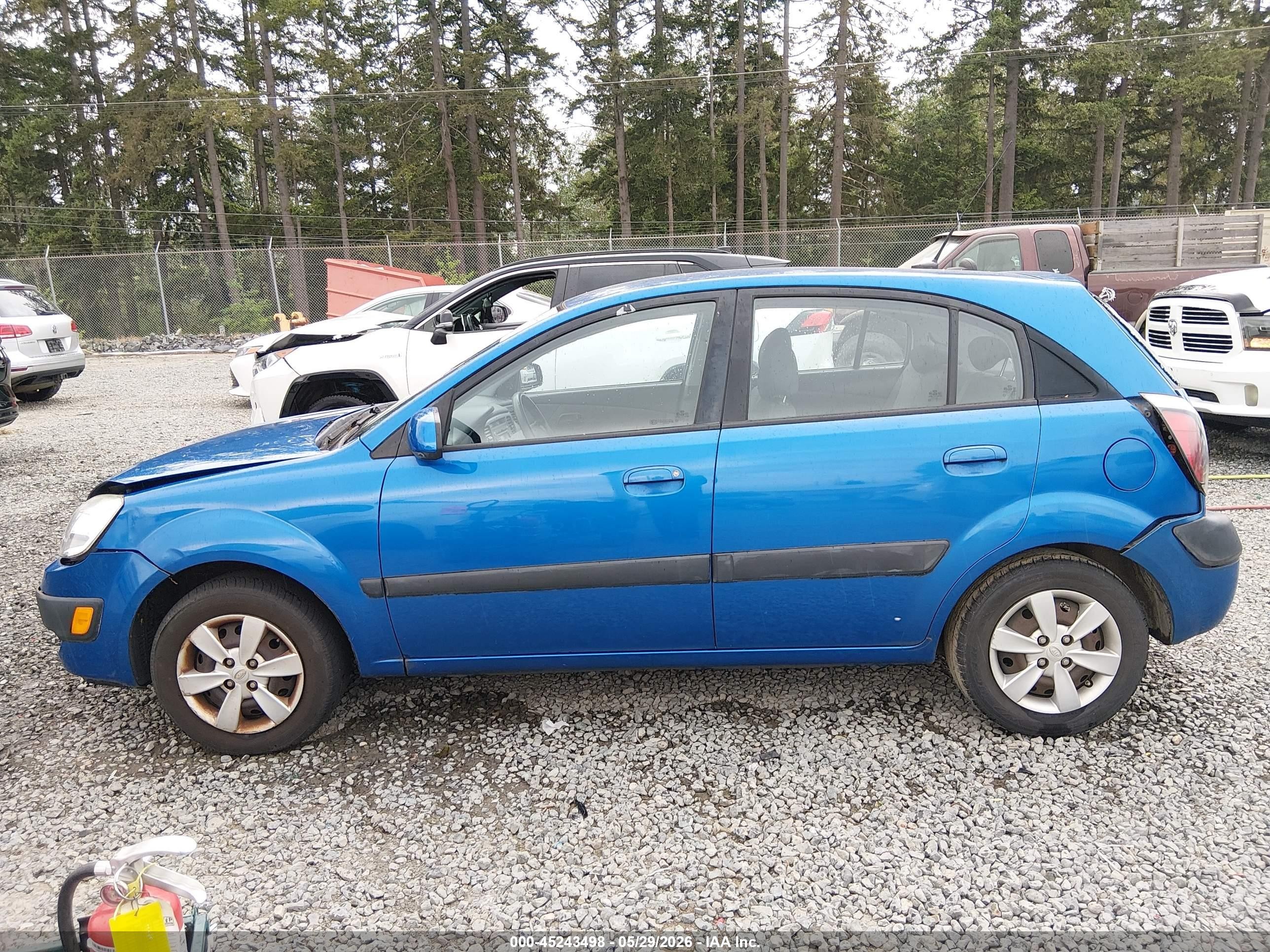 2009 Kia Rio5 Lx Blue vin: KNADE243596581215