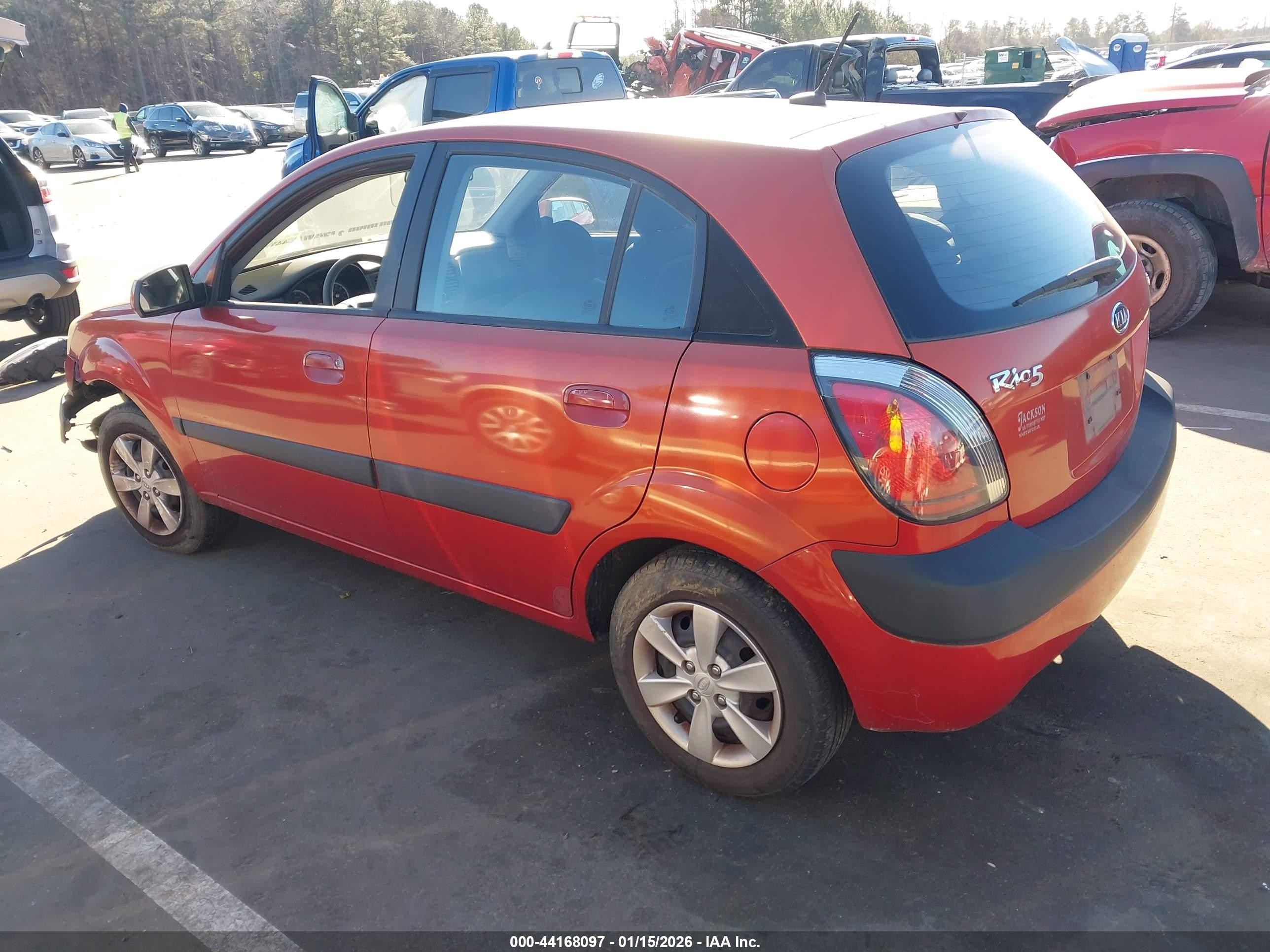 2009 Kia Rio5 Lx Red vin: KNADE243696581174