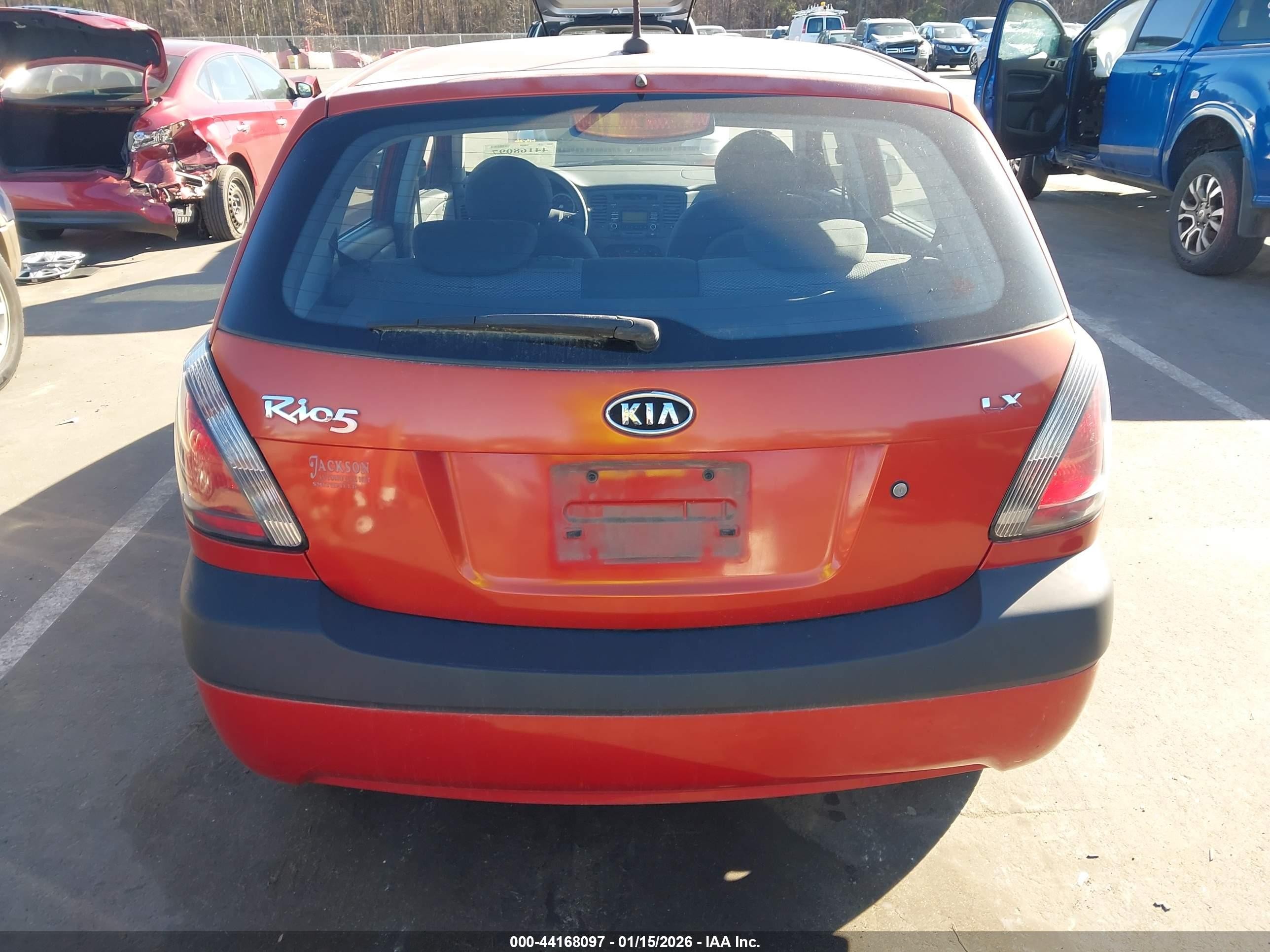 2009 Kia Rio5 Lx Red vin: KNADE243696581174
