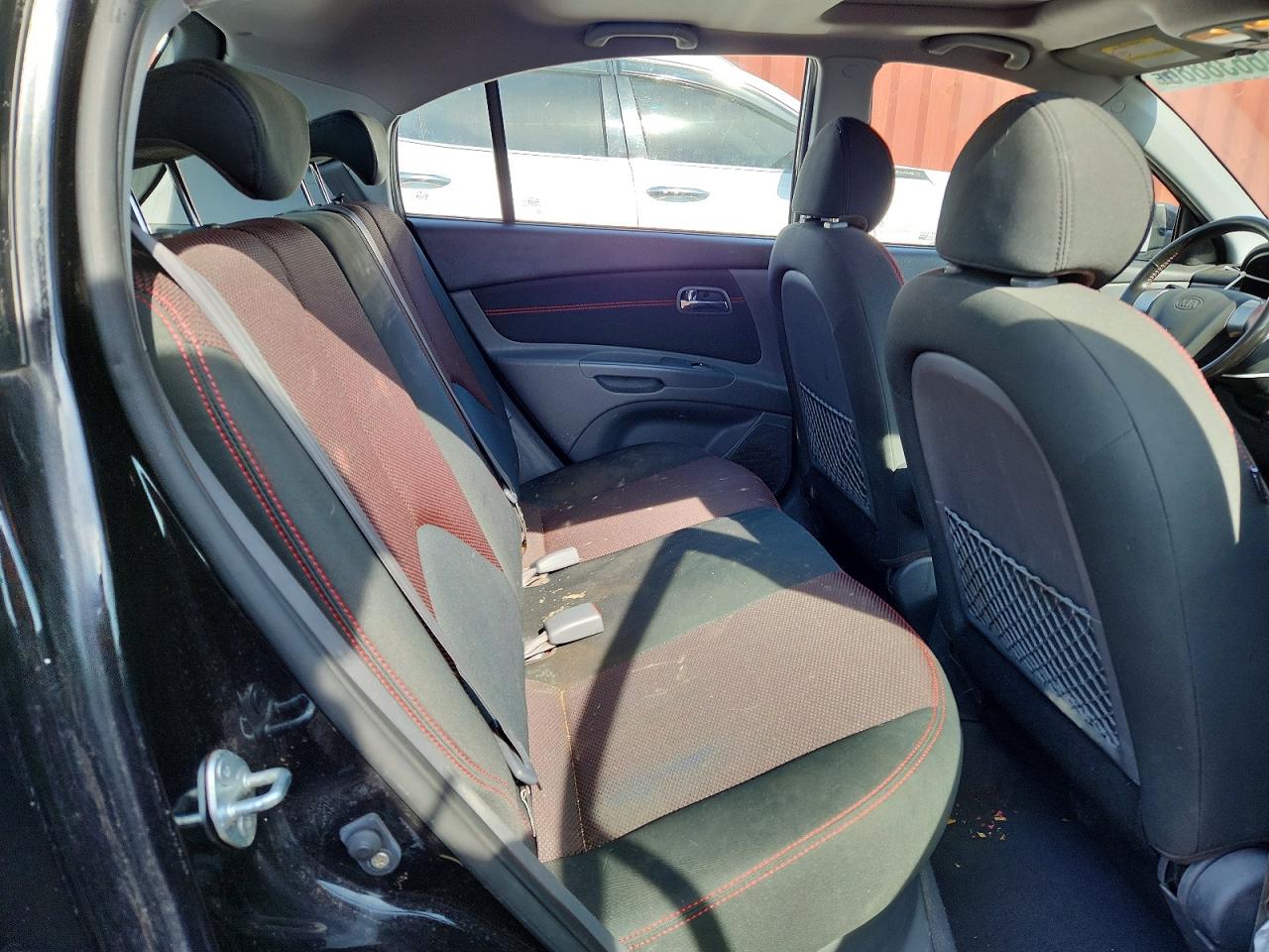 2009 Kia Rio5 Lx Black vin: KNADE243796567056