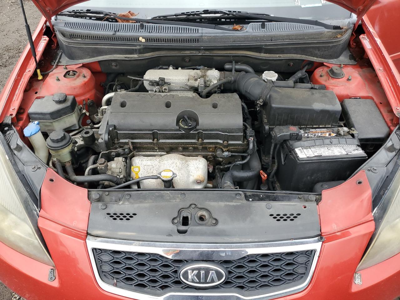 2011 Kia Rio Base Red vin: KNADH4A30B6730269