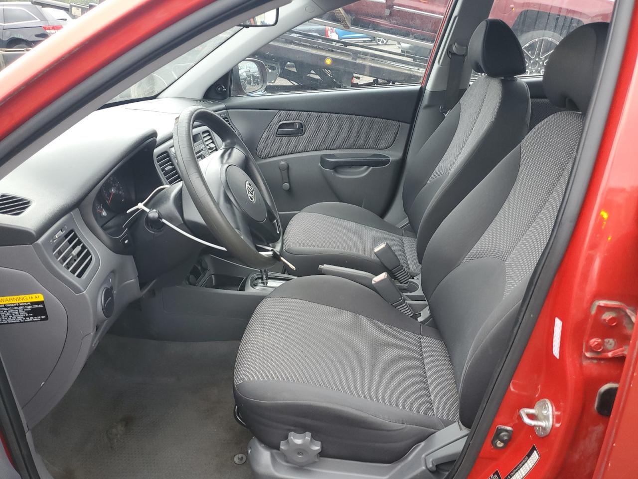 2011 Kia Rio Base Red vin: KNADH4A30B6730269