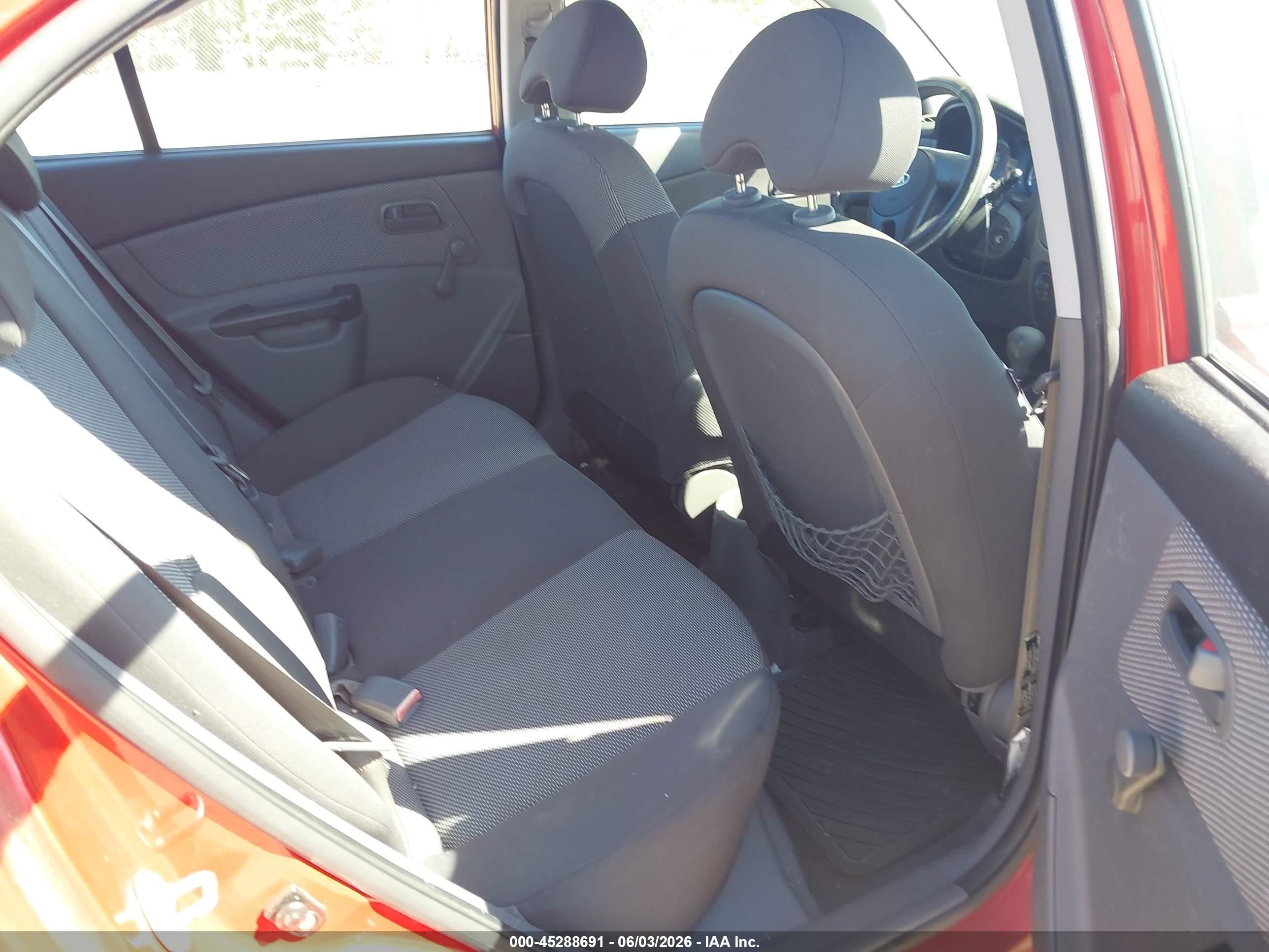 2011 Kia Rio Lx Red vin: KNADH4A31B6734881