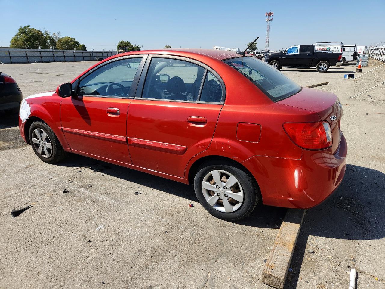 2011 Kia Rio Lx Maroon vin: KNADH4A31B6736906