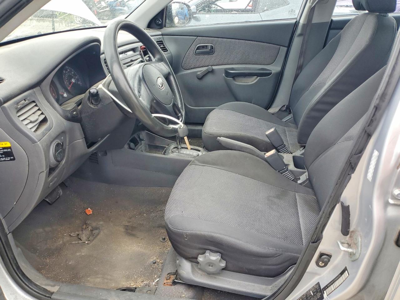2010 Kia Rio Base Silver vin: KNADH4A33A6680109