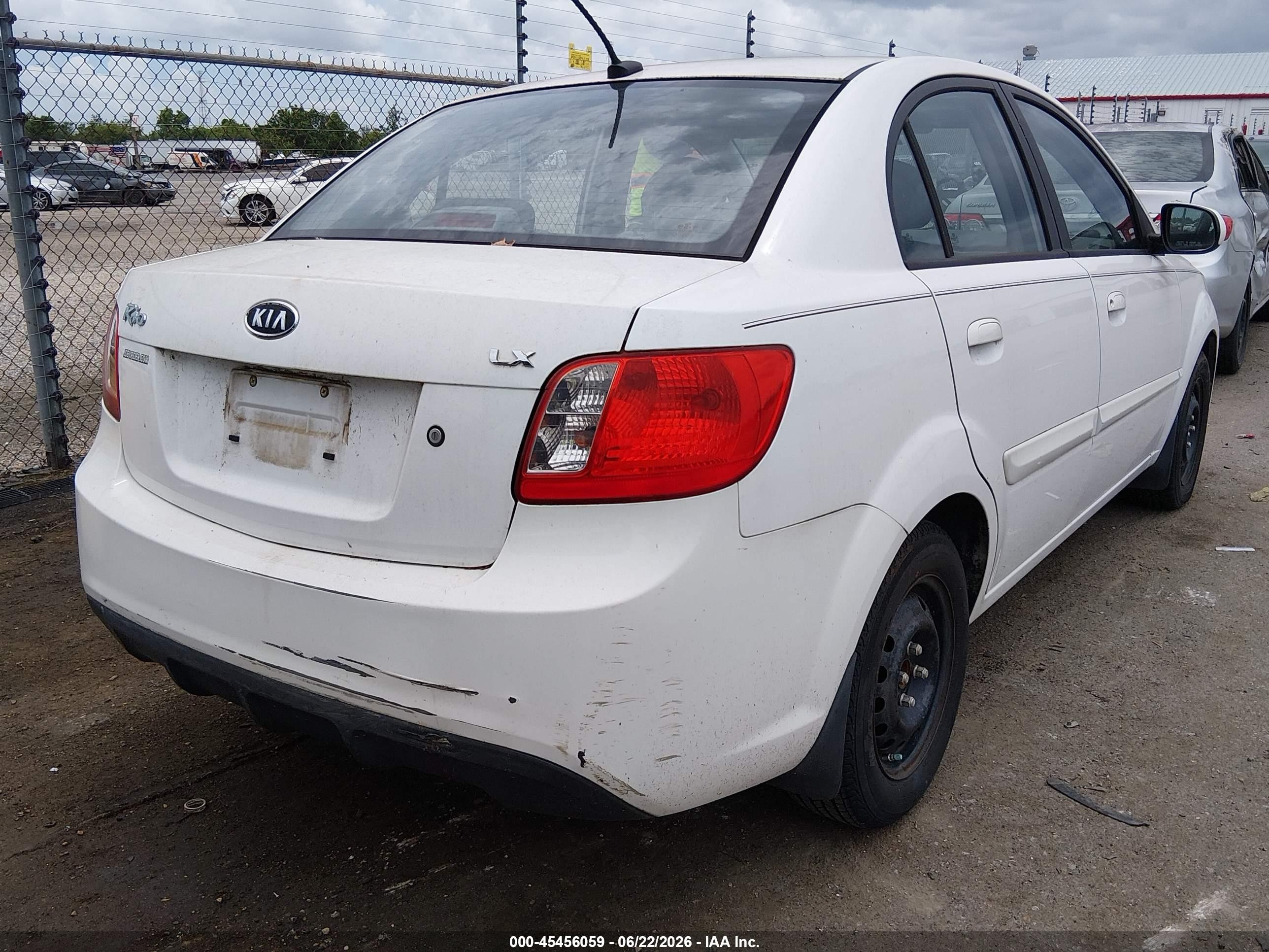 2011 Kia Rio Lx White vin: KNADH4A33B6927131