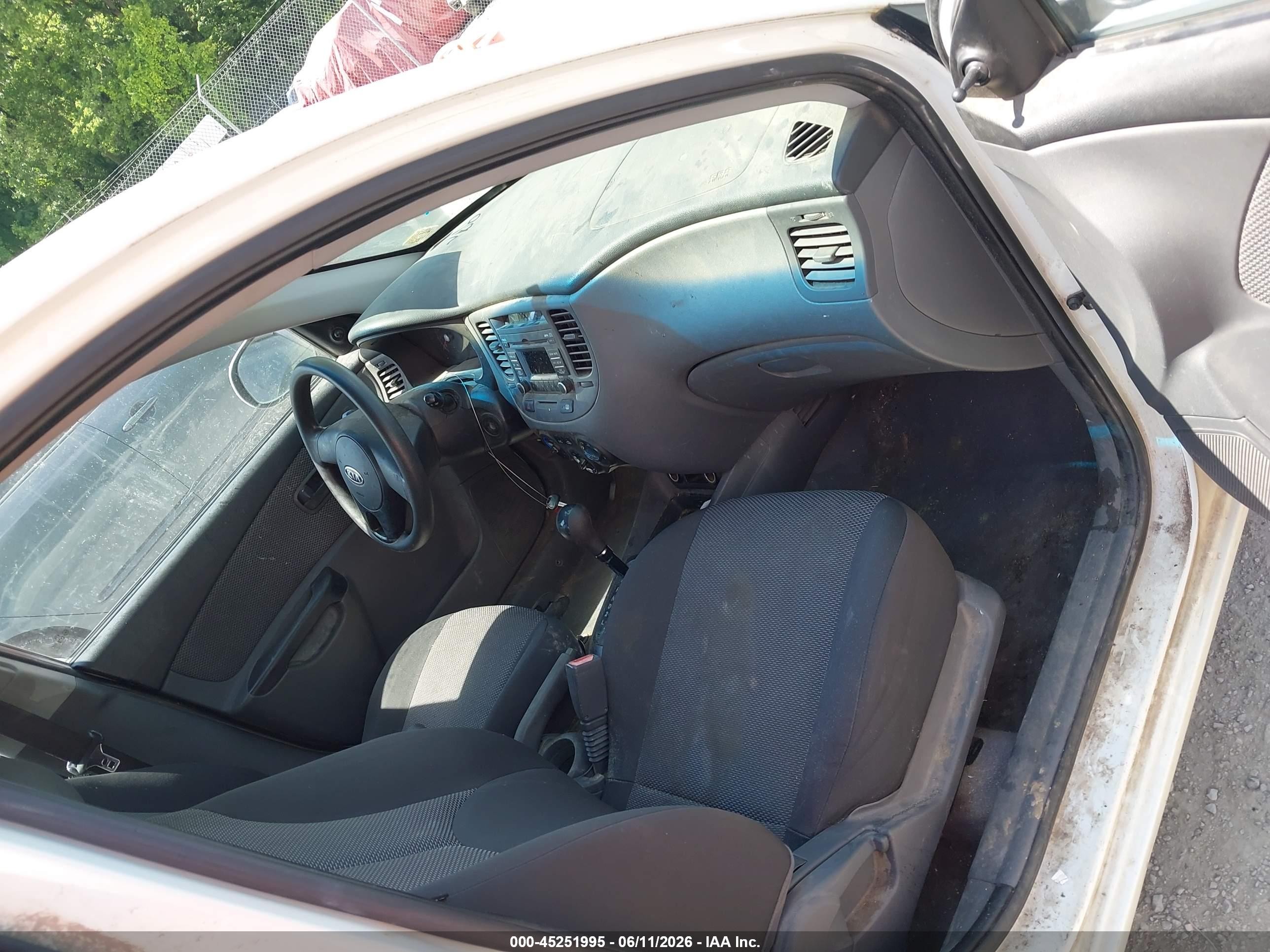2010 Kia Rio Lx White vin: KNADH4A34A6629573