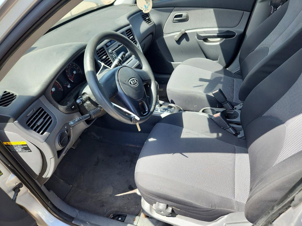 2010 Kia Rio Base Серебряный vin: KNADH4A34A6682855