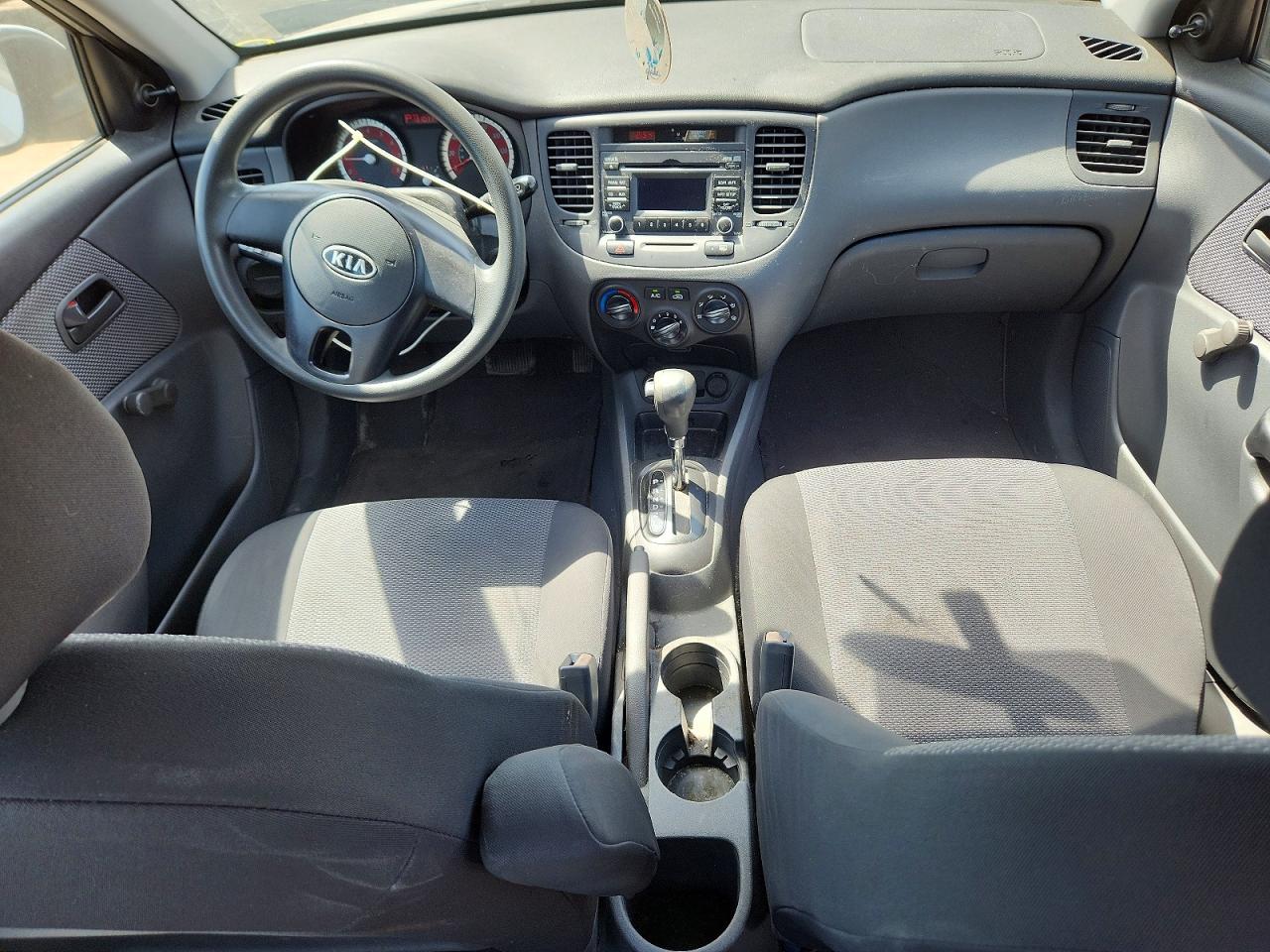 2010 Kia Rio Base Серебряный vin: KNADH4A34A6682855