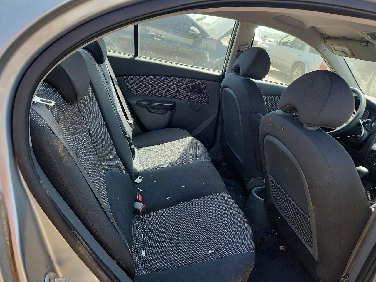 2010 Kia Rio Base Серебряный vin: KNADH4A34A6682855