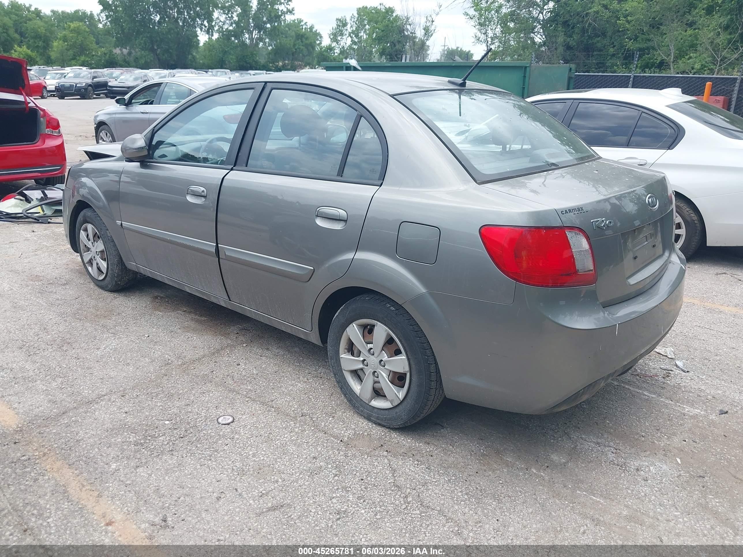 2011 Kia Rio Lx Серый vin: KNADH4A34B6868252