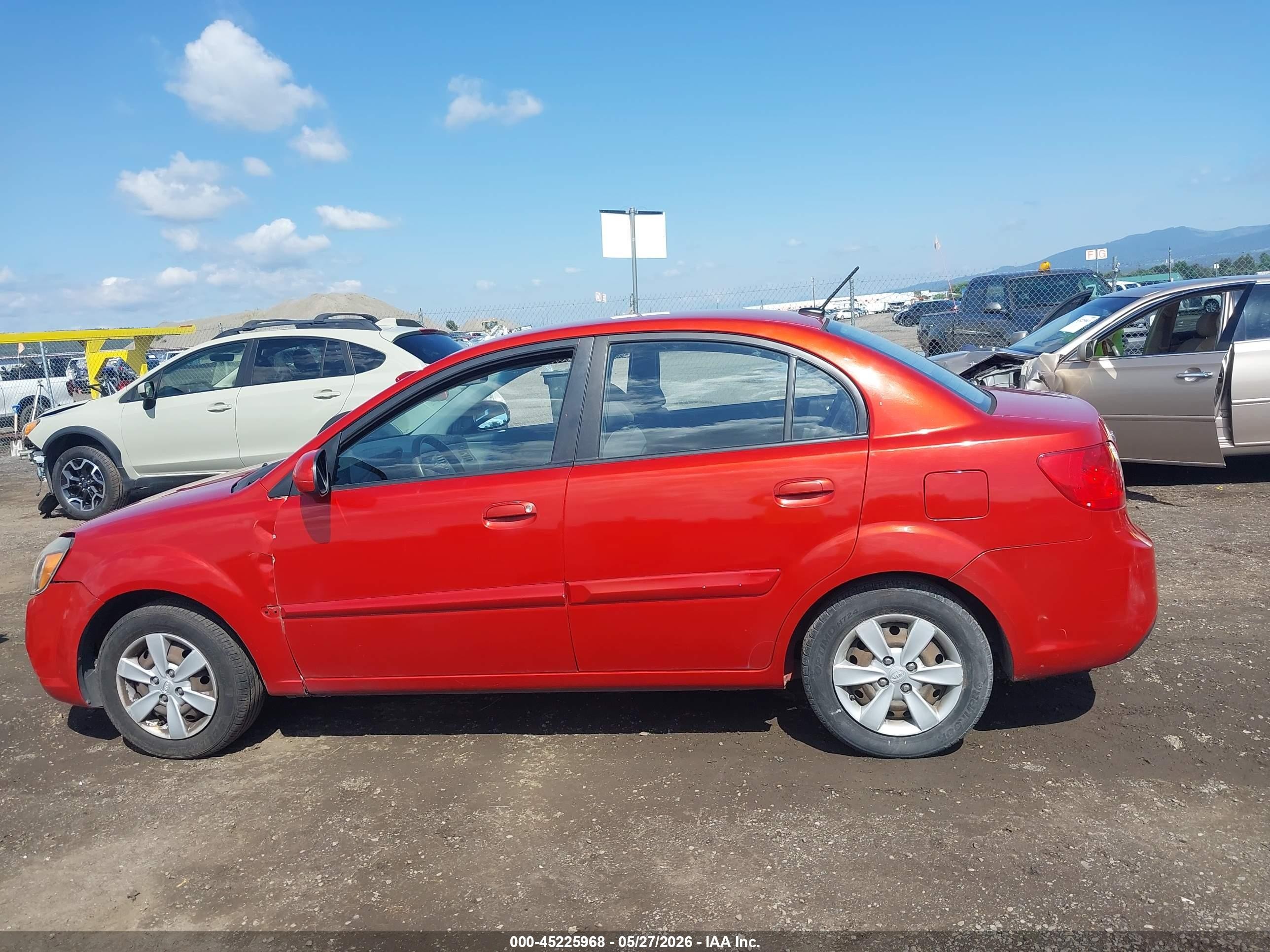 2011 Kia Rio Lx Red vin: KNADH4A35B6731336