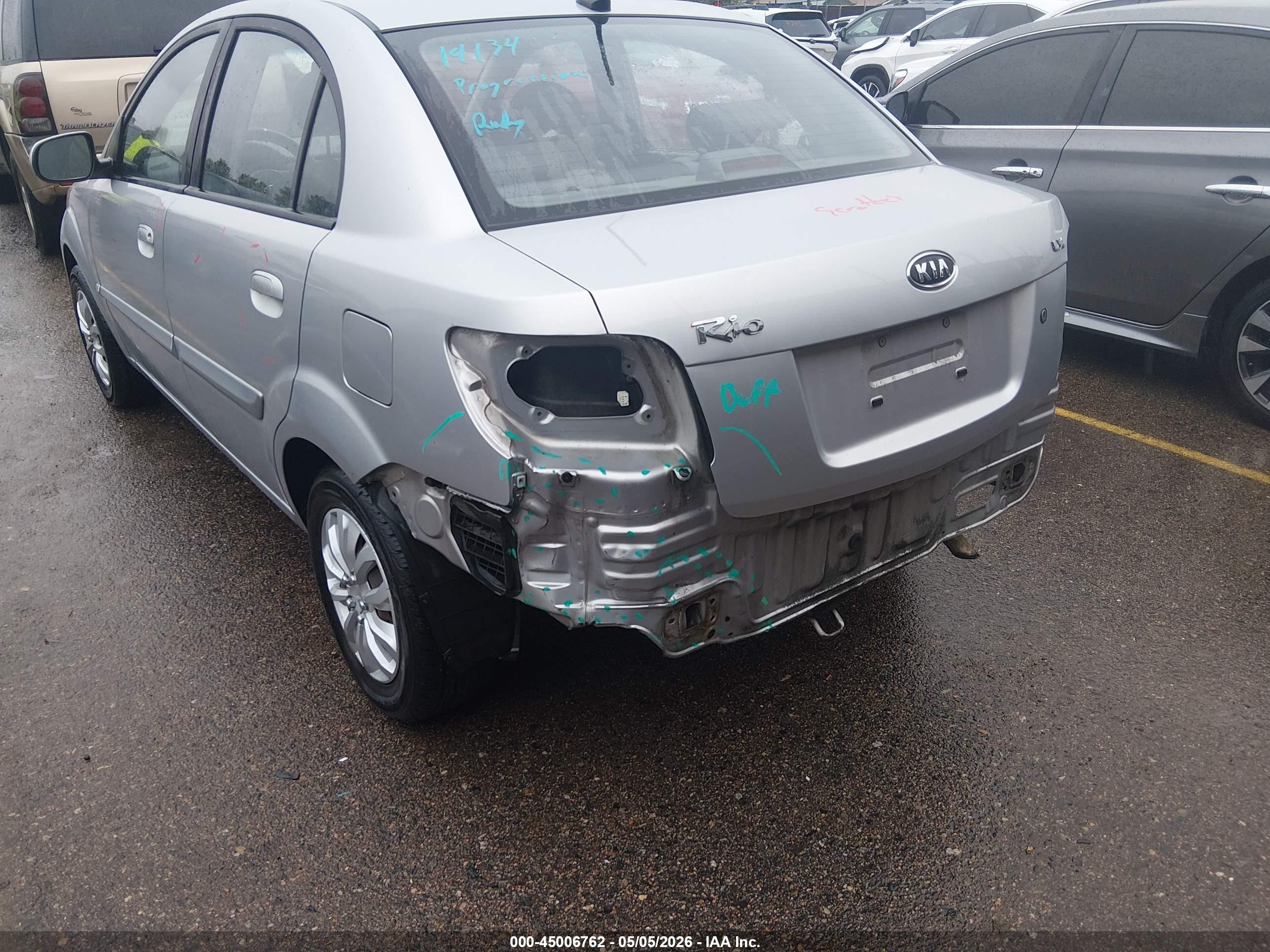 2011 Kia Rio Lx Silver vin: KNADH4A35B6732017