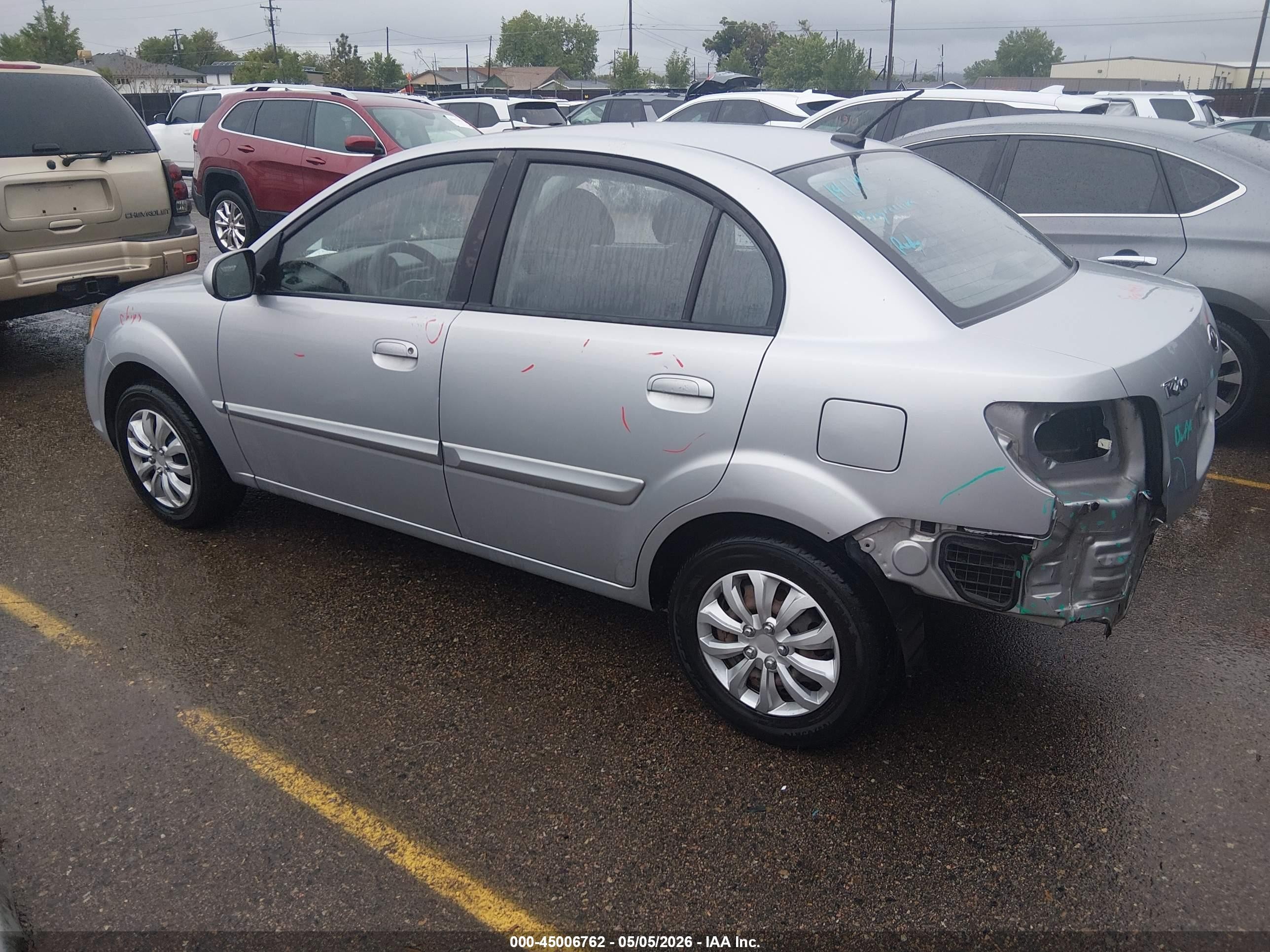 2011 Kia Rio Lx Silver vin: KNADH4A35B6732017
