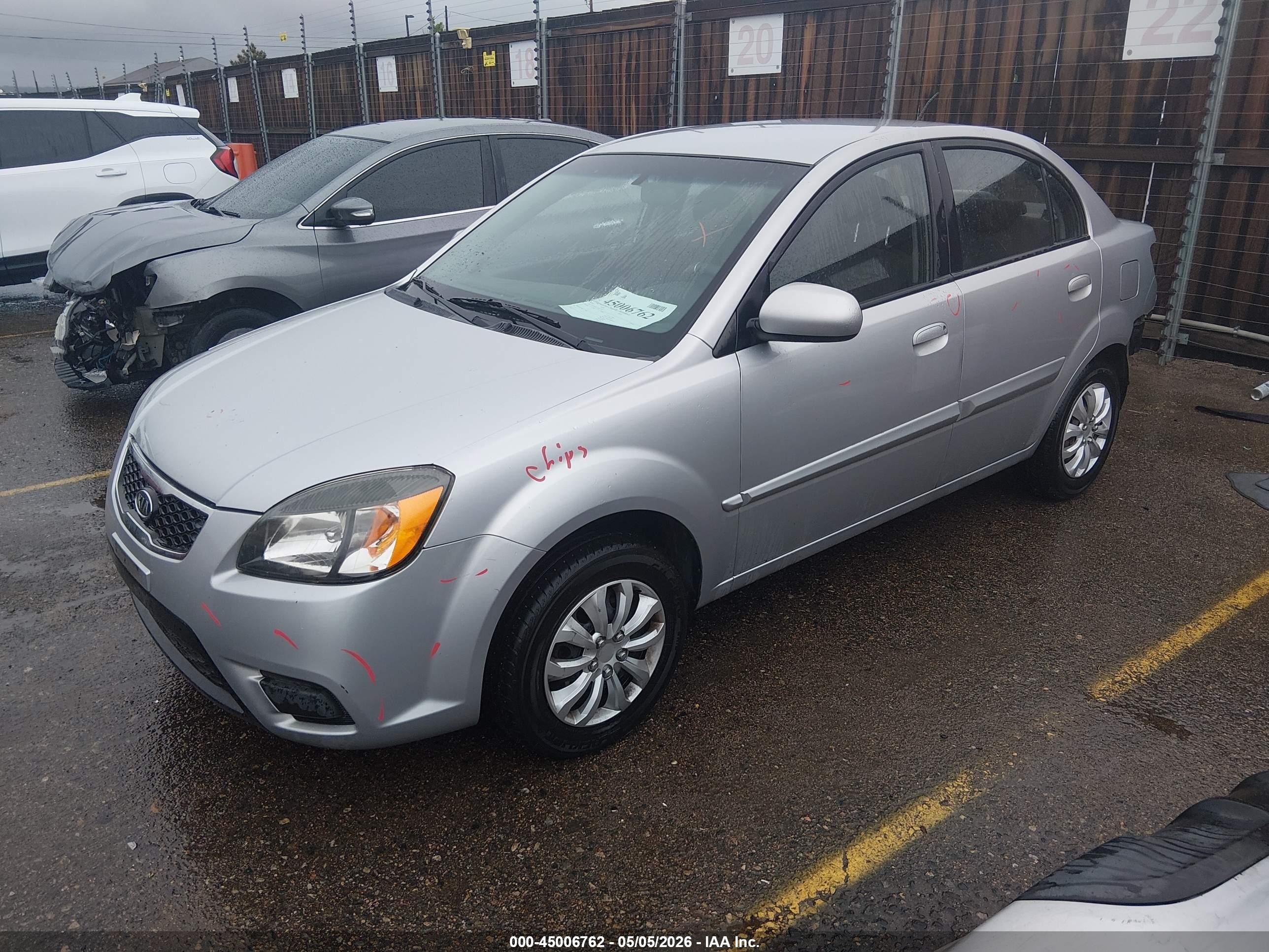 2011 Kia Rio Lx Silver vin: KNADH4A35B6732017