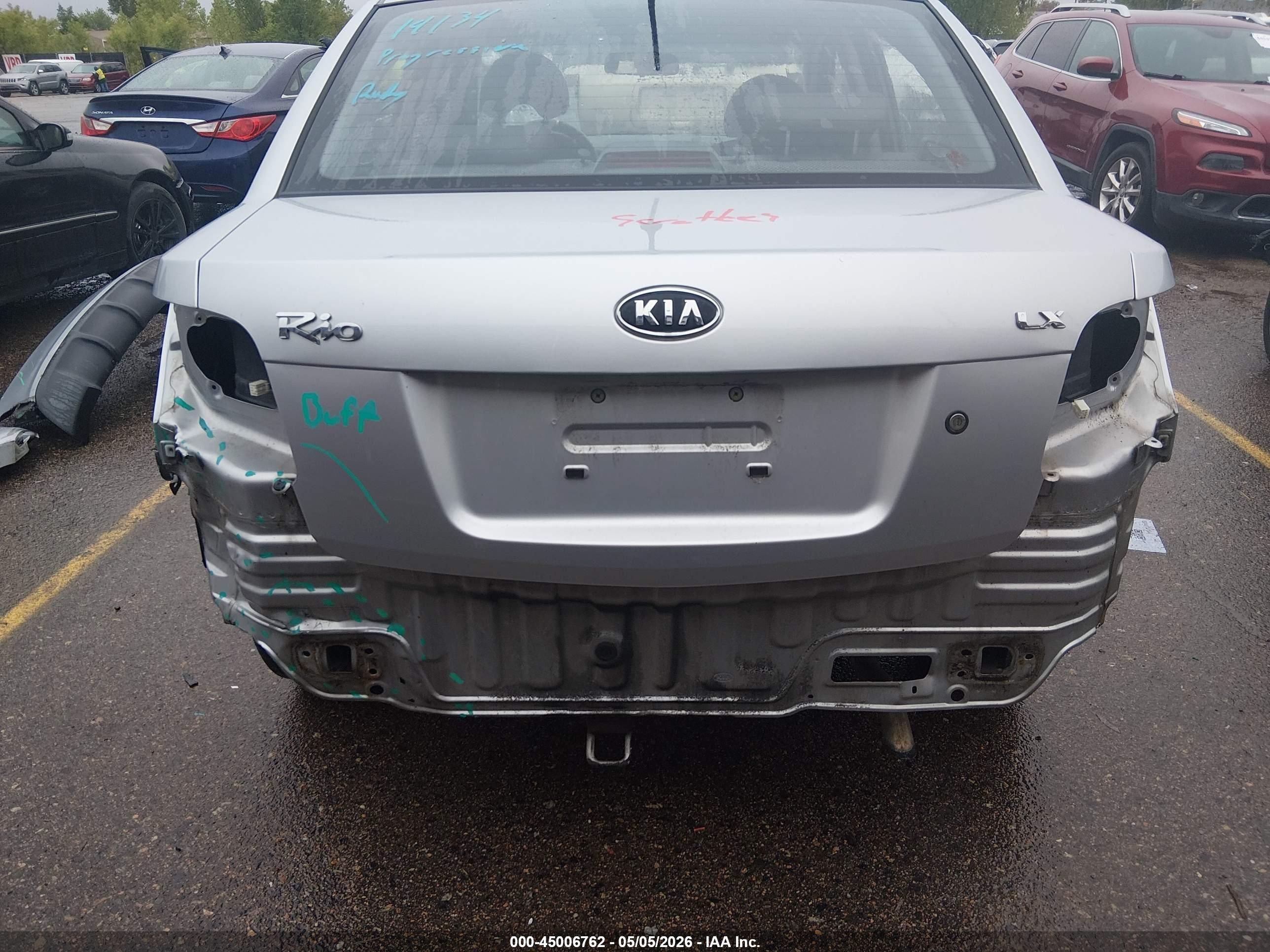 2011 Kia Rio Lx Silver vin: KNADH4A35B6732017