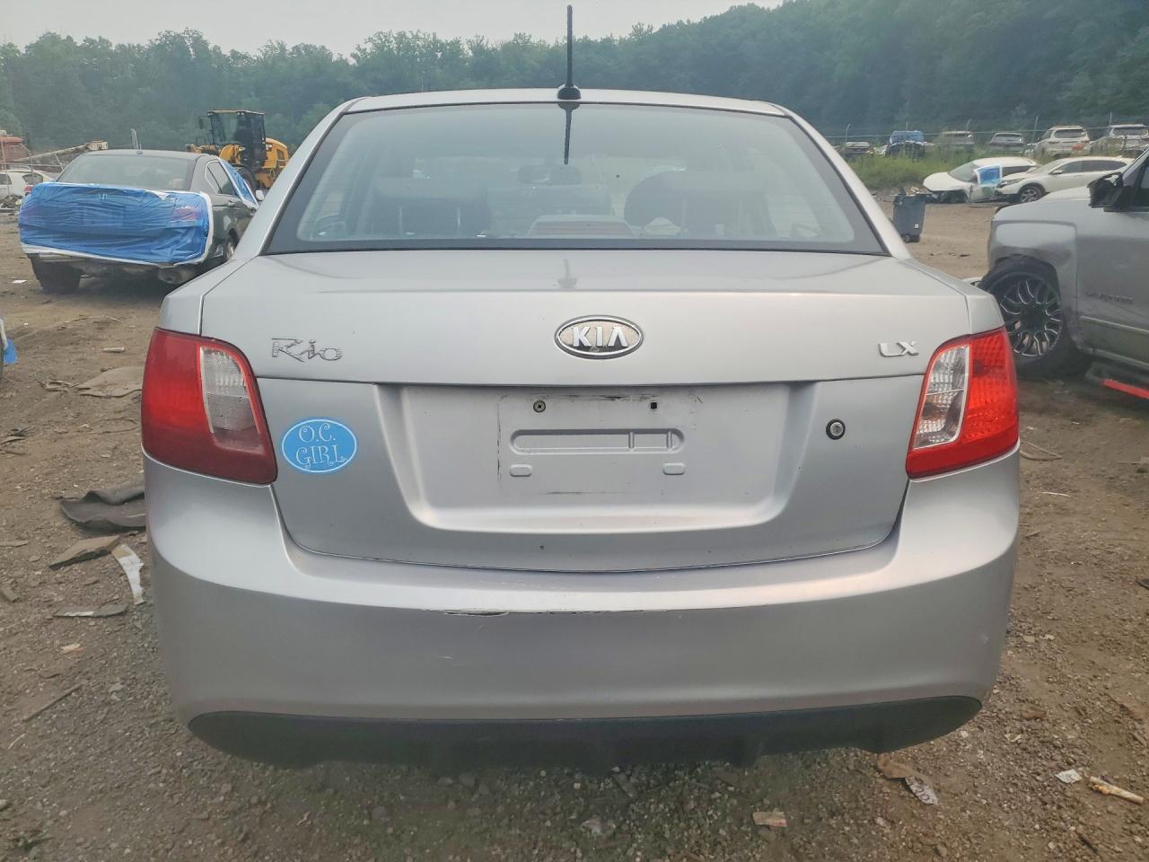 2010 Kia Rio Base Silver vin: KNADH4A36A6680122