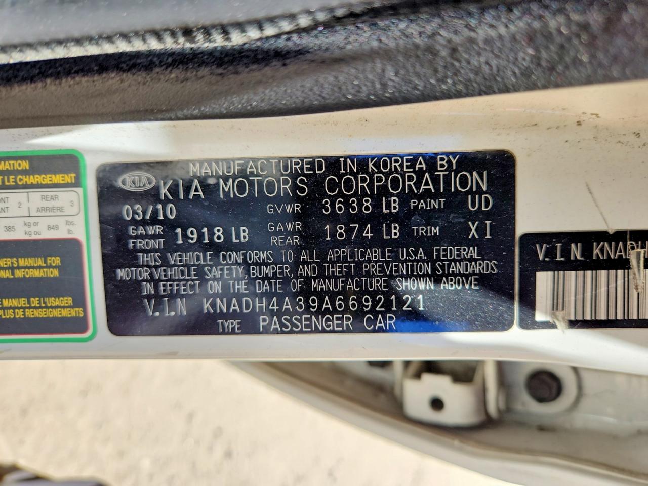 2010 Kia Rio Base White vin: KNADH4A39A6692121